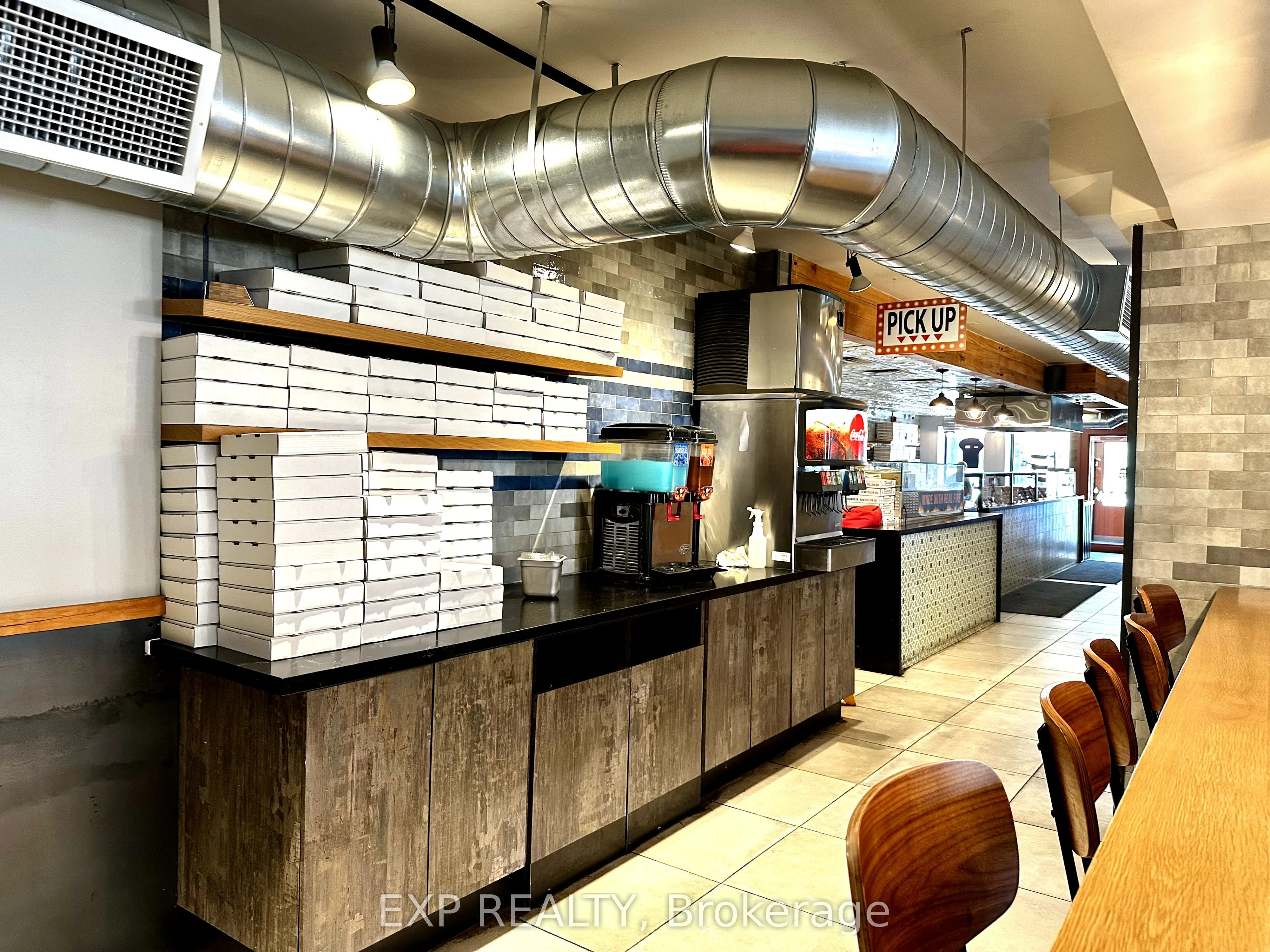162 Lakeshore Road E