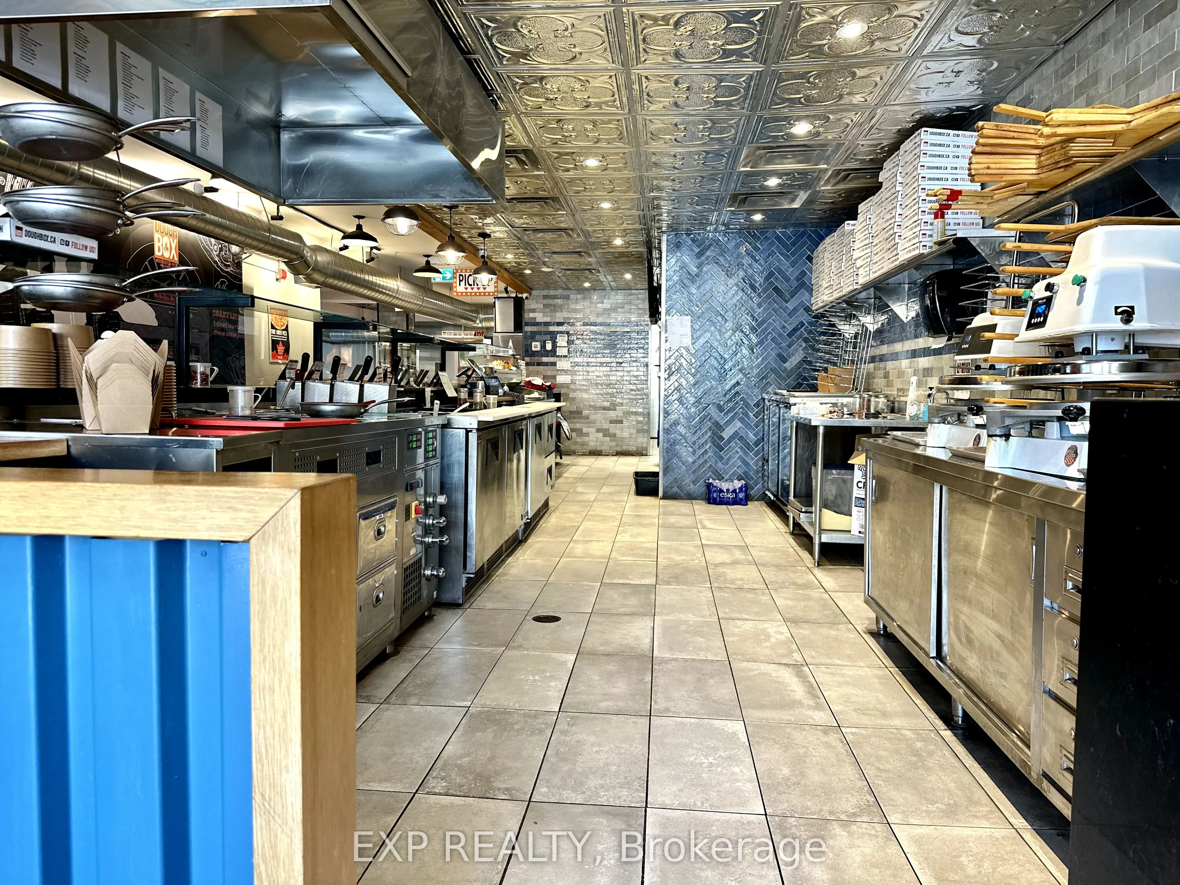 162 Lakeshore Road E