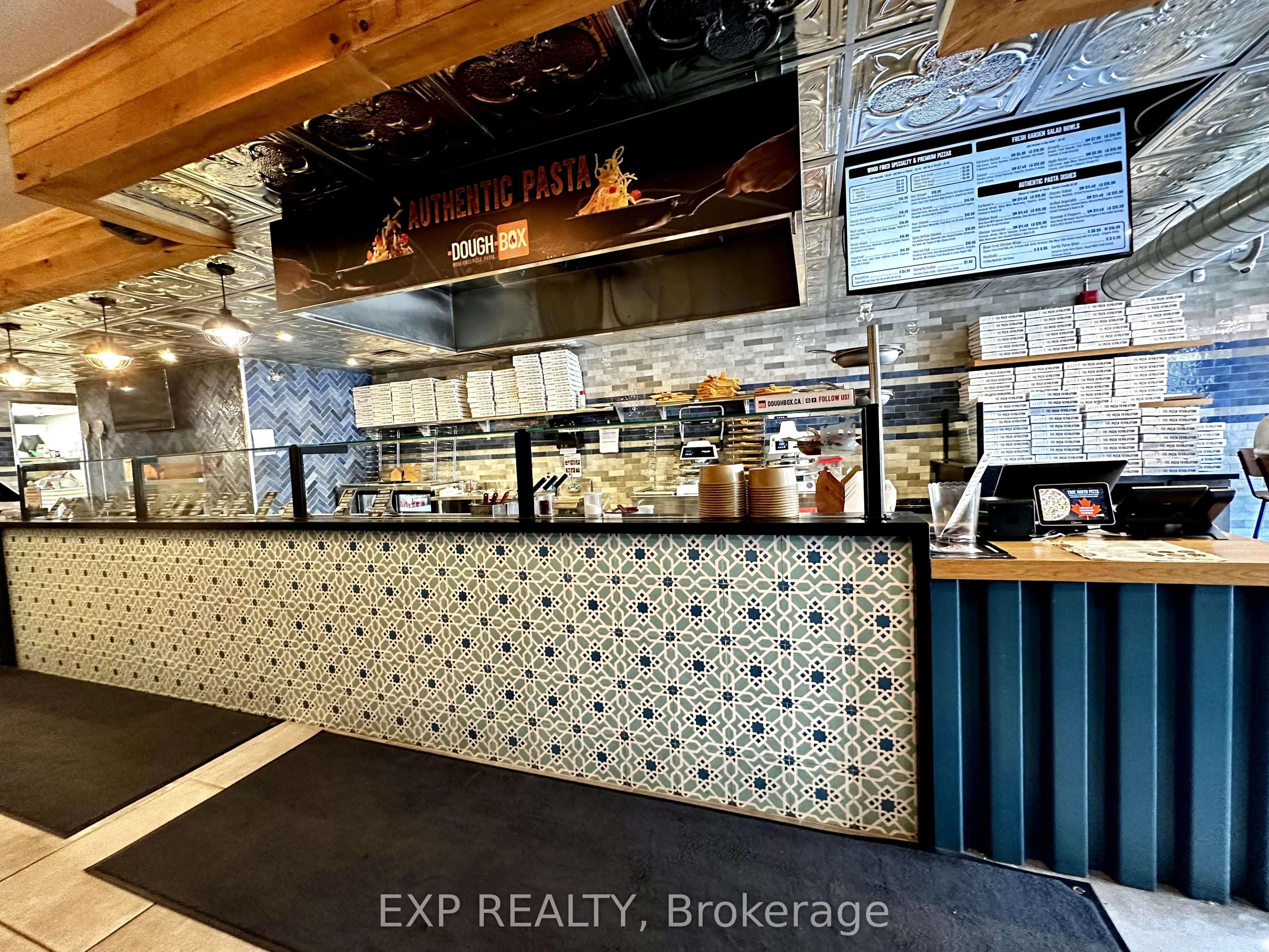 162 Lakeshore Road E