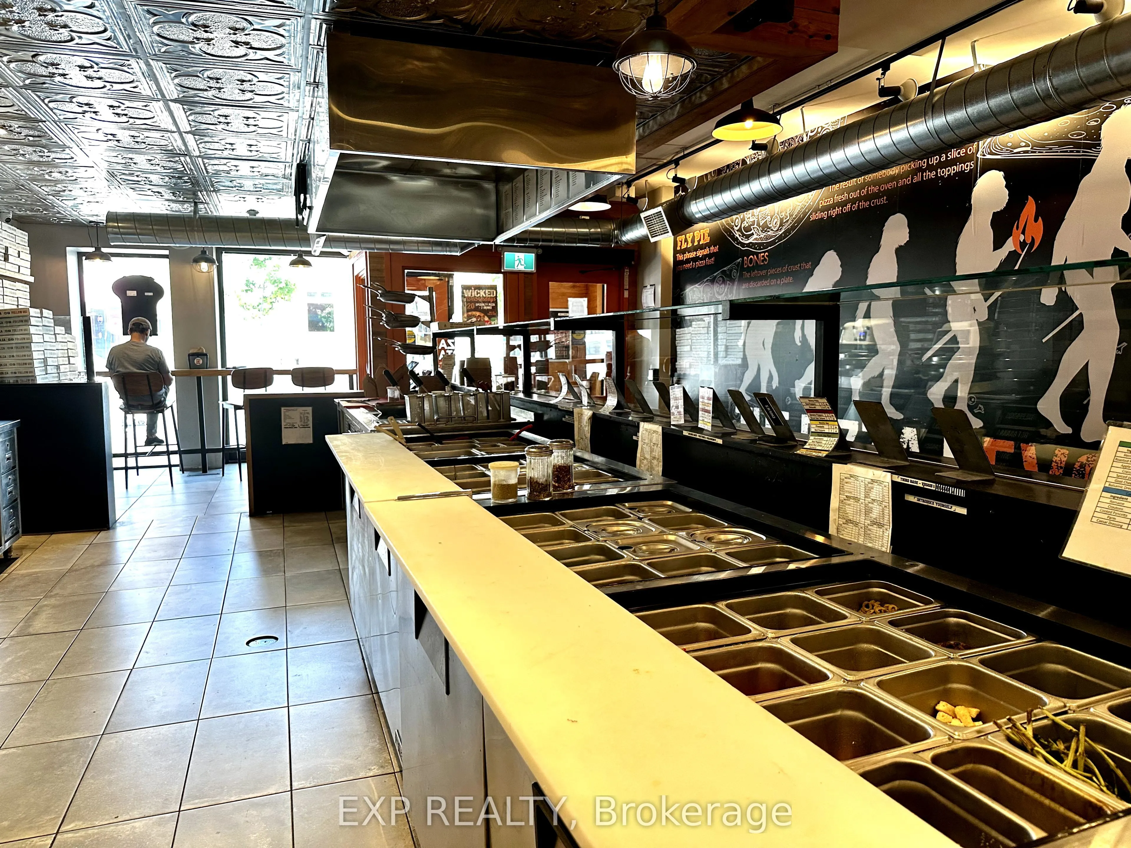 162 Lakeshore Road E