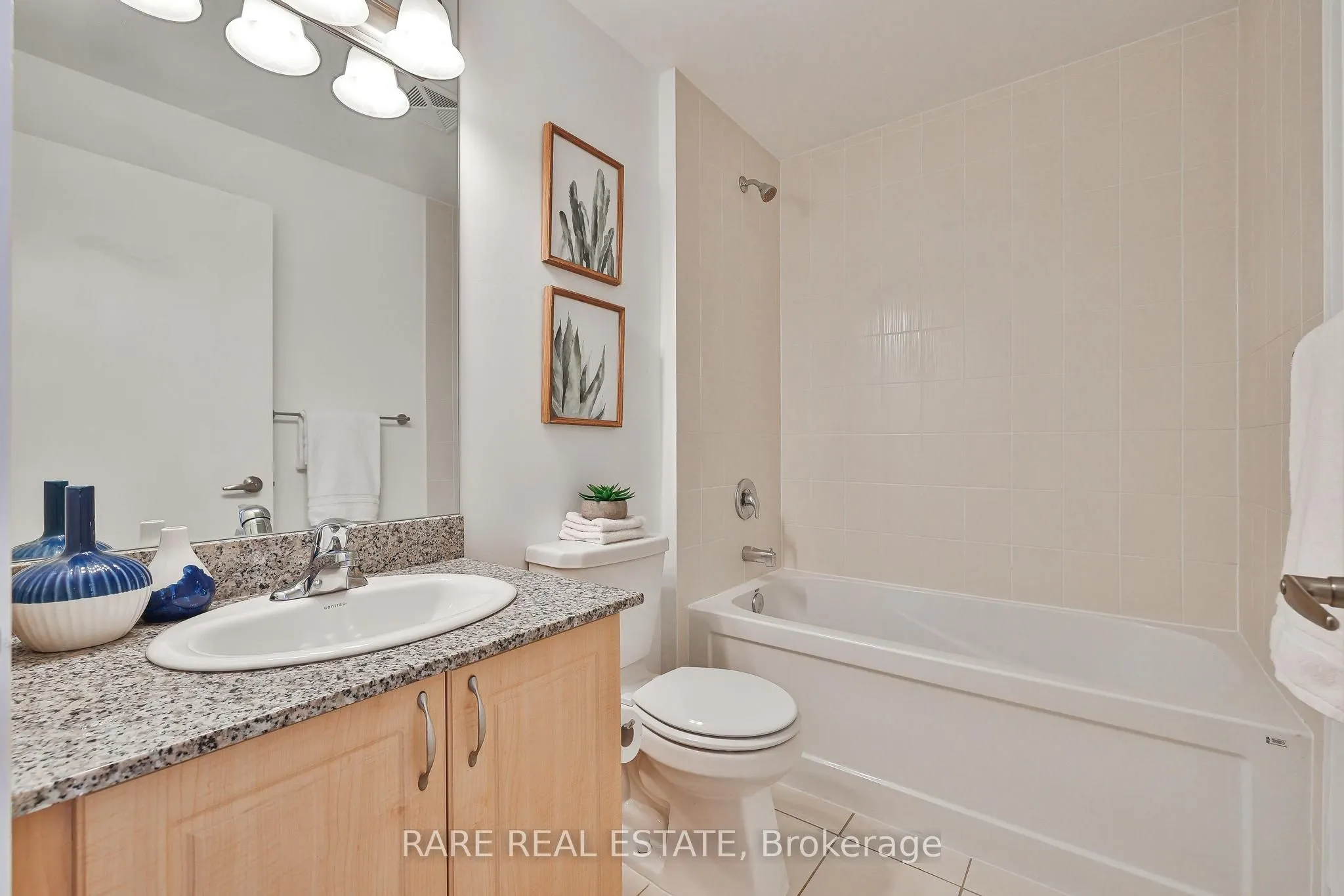 1638 Bloor Street W, #607