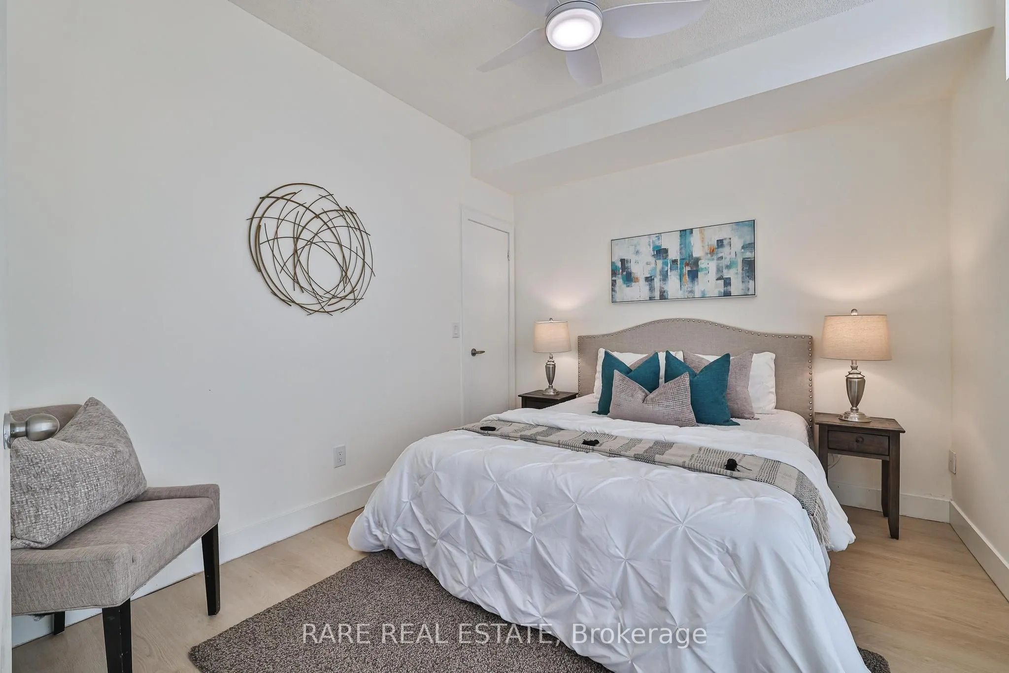 1638 Bloor Street W, #607