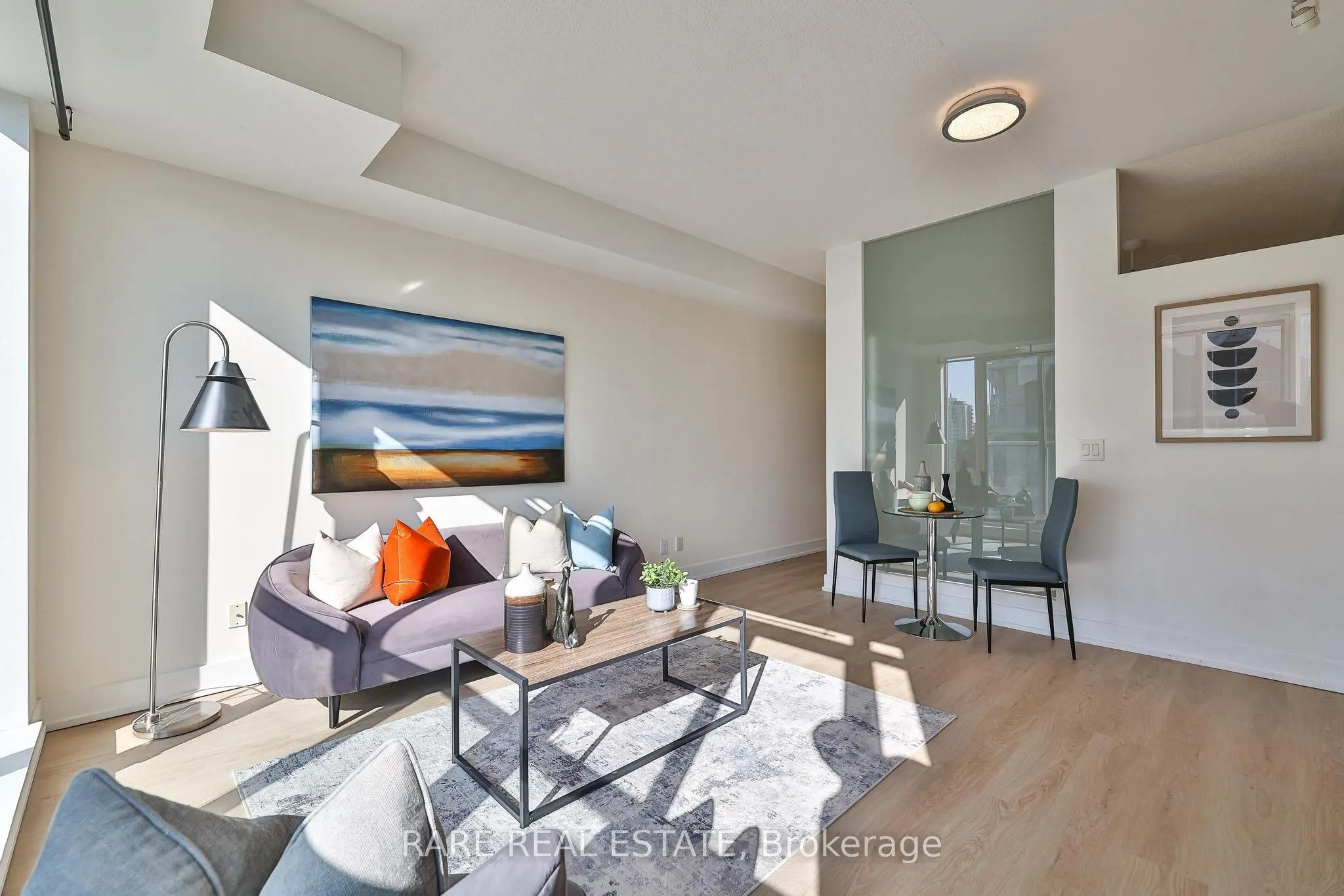1638 Bloor Street W, #607