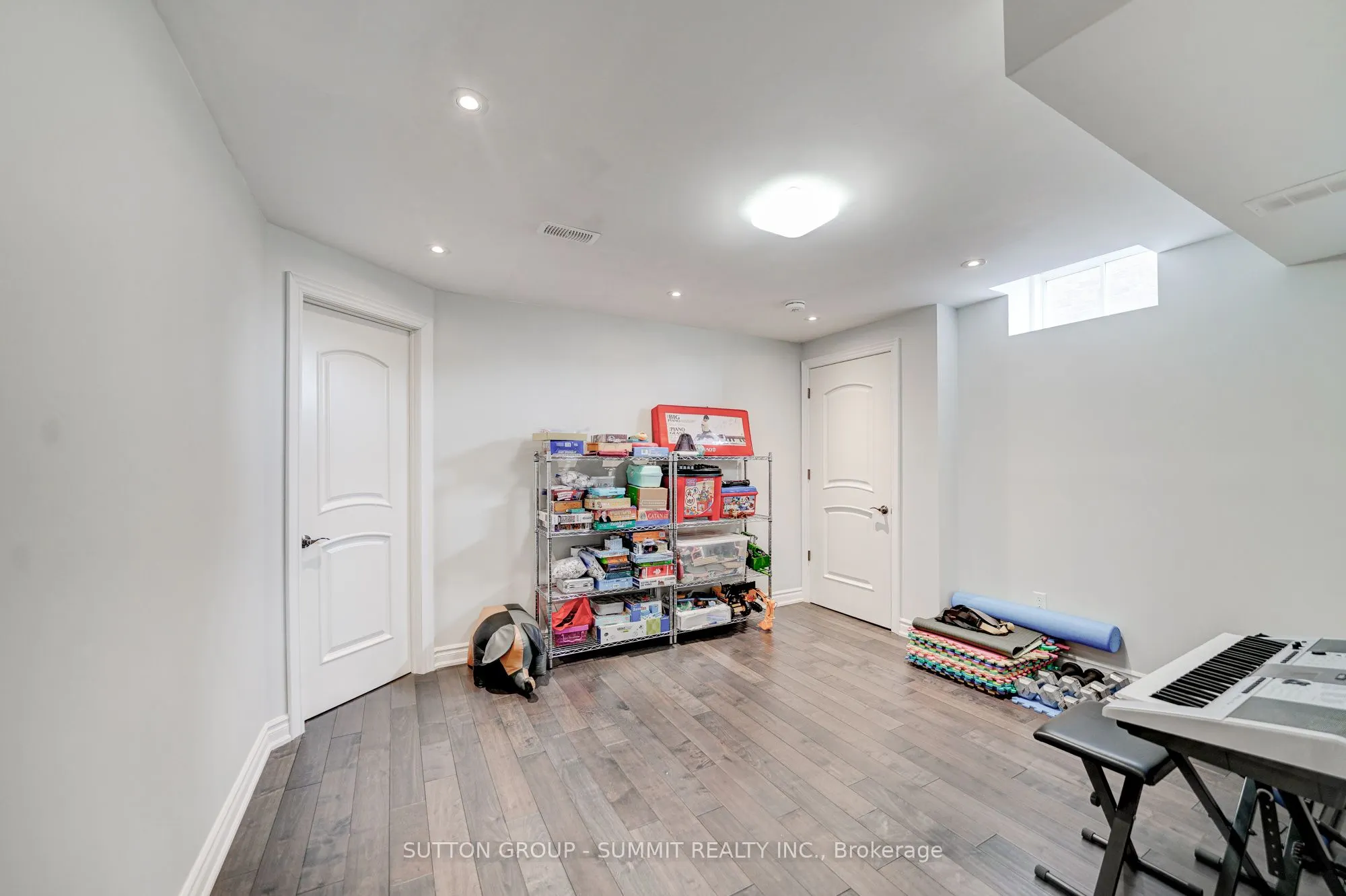 6 Flanders Road