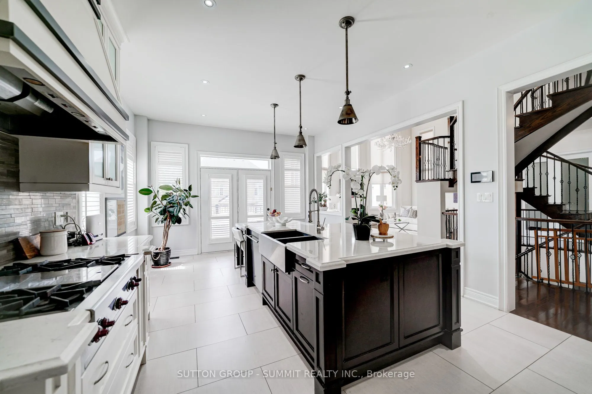 6 Flanders Road