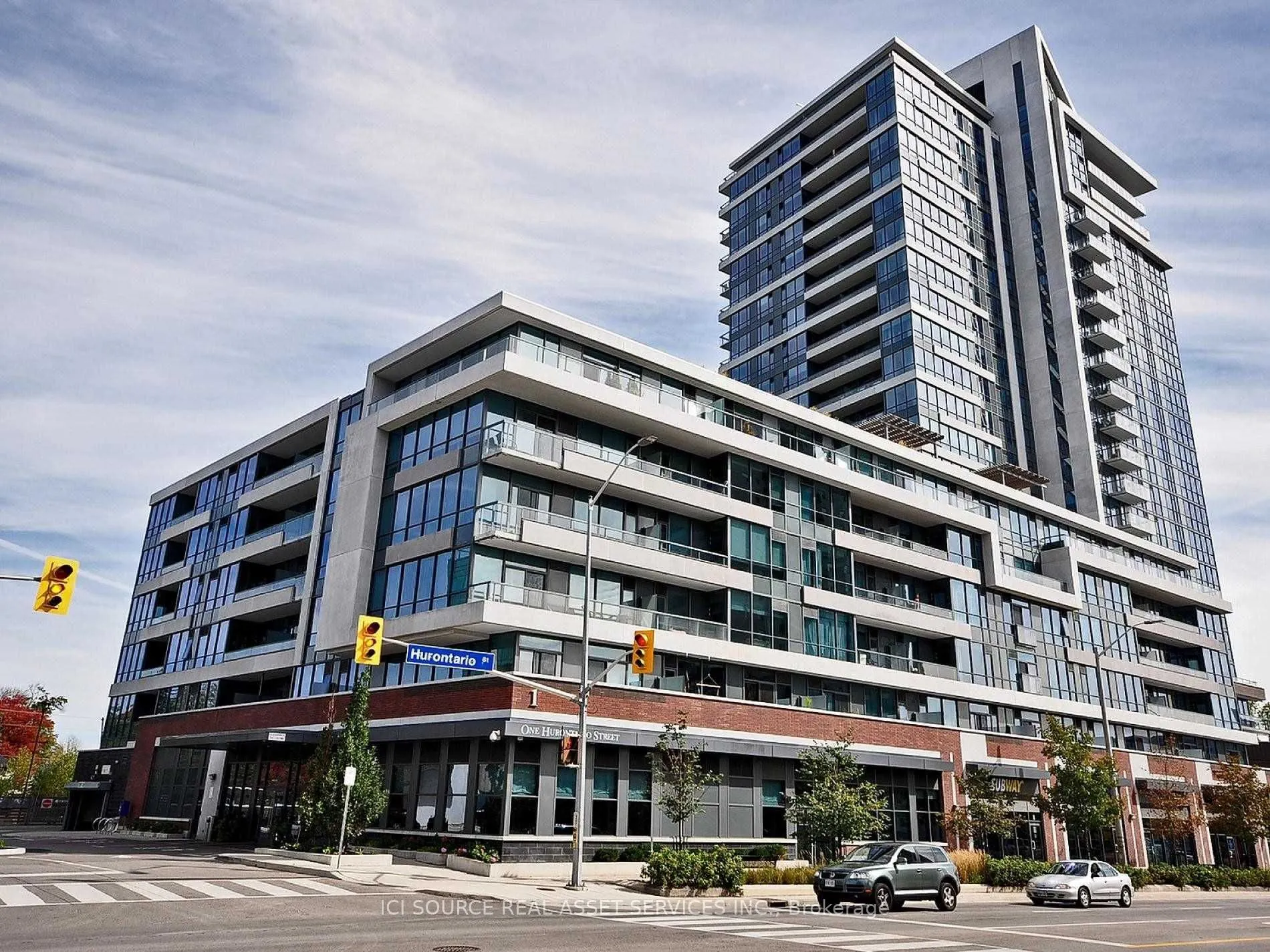 1 Hurontario Street, #211