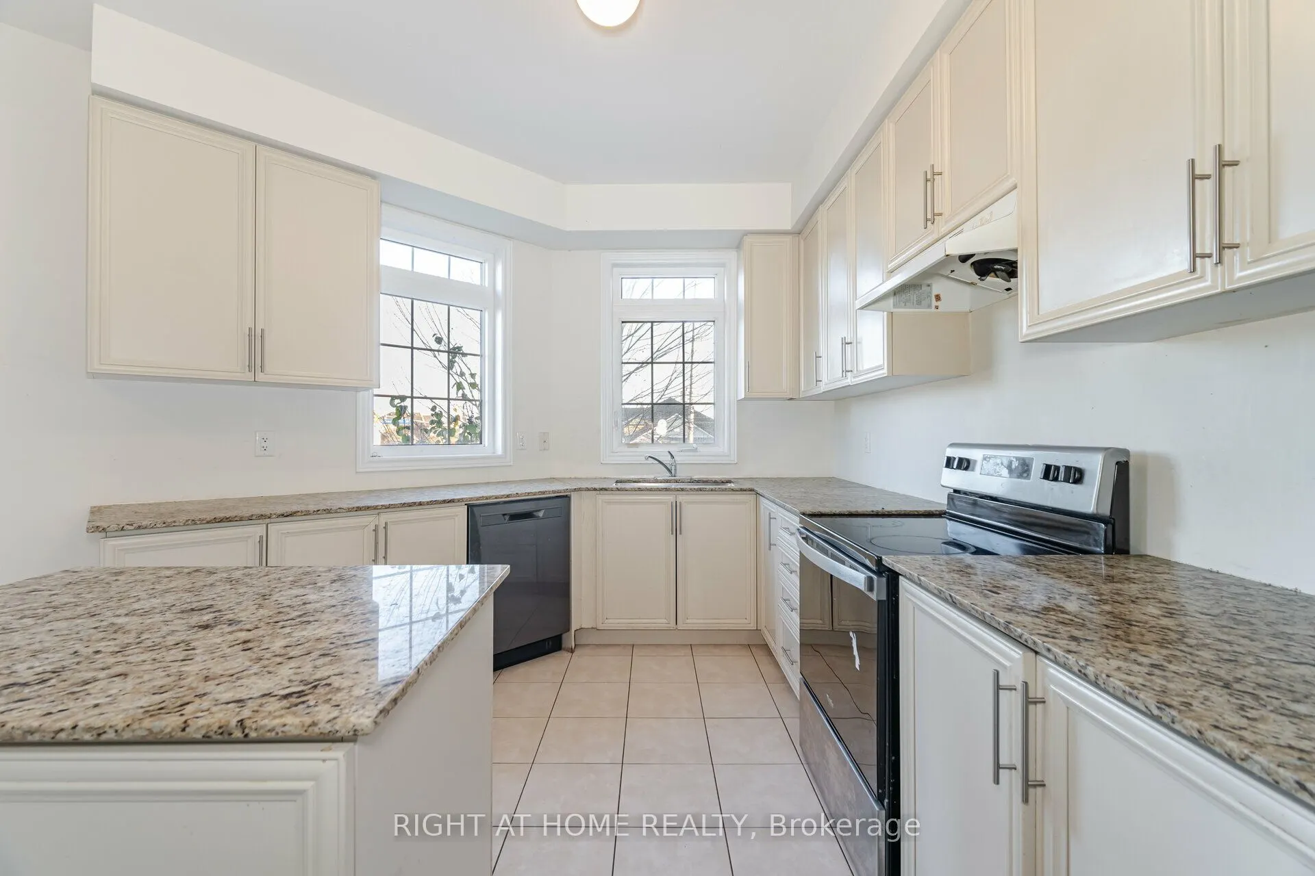 7160 Triumph Lane, #45