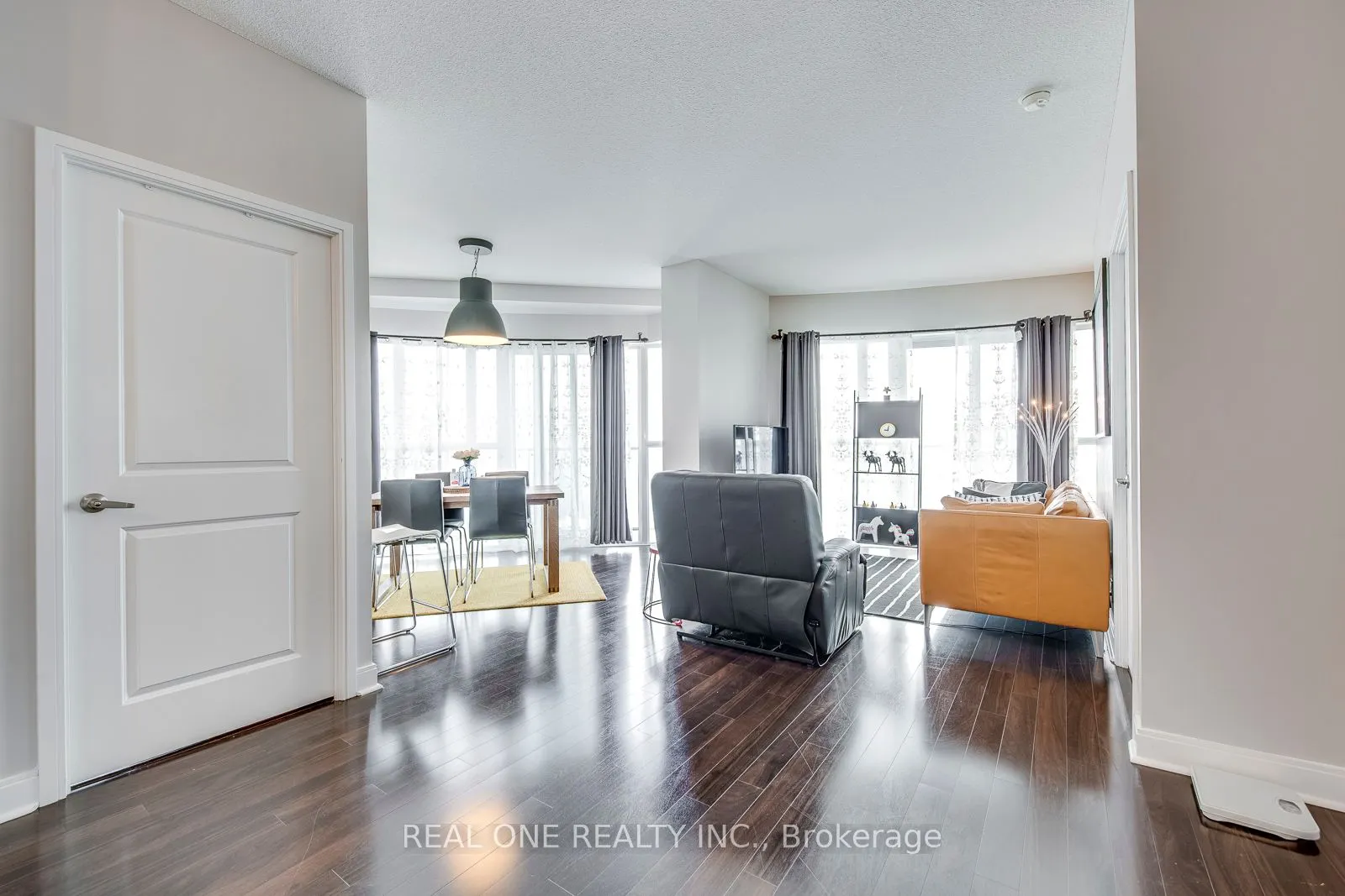 60 Absolute Avenue, #4402