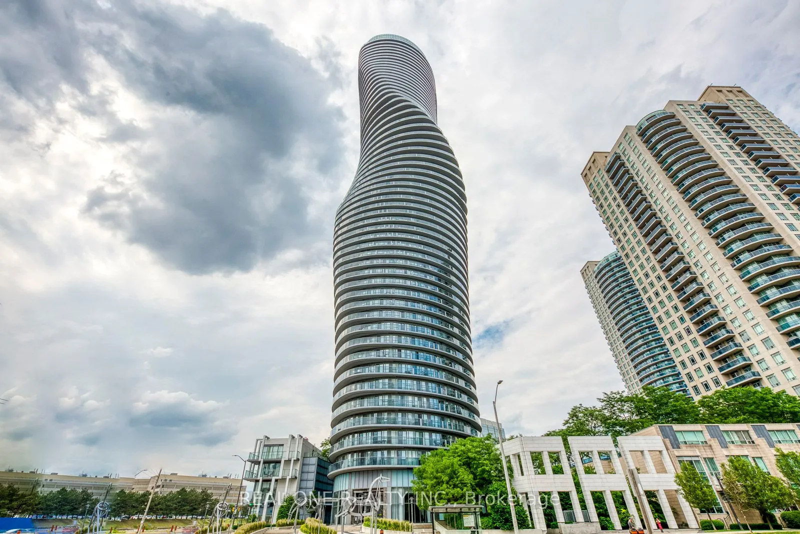 60 Absolute Avenue, #4402