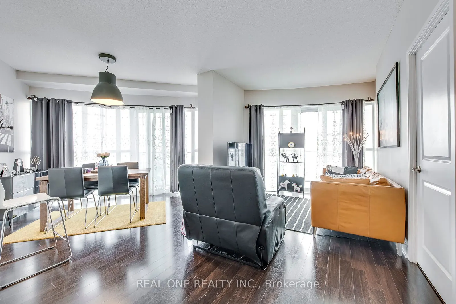 60 Absolute Avenue, #4402