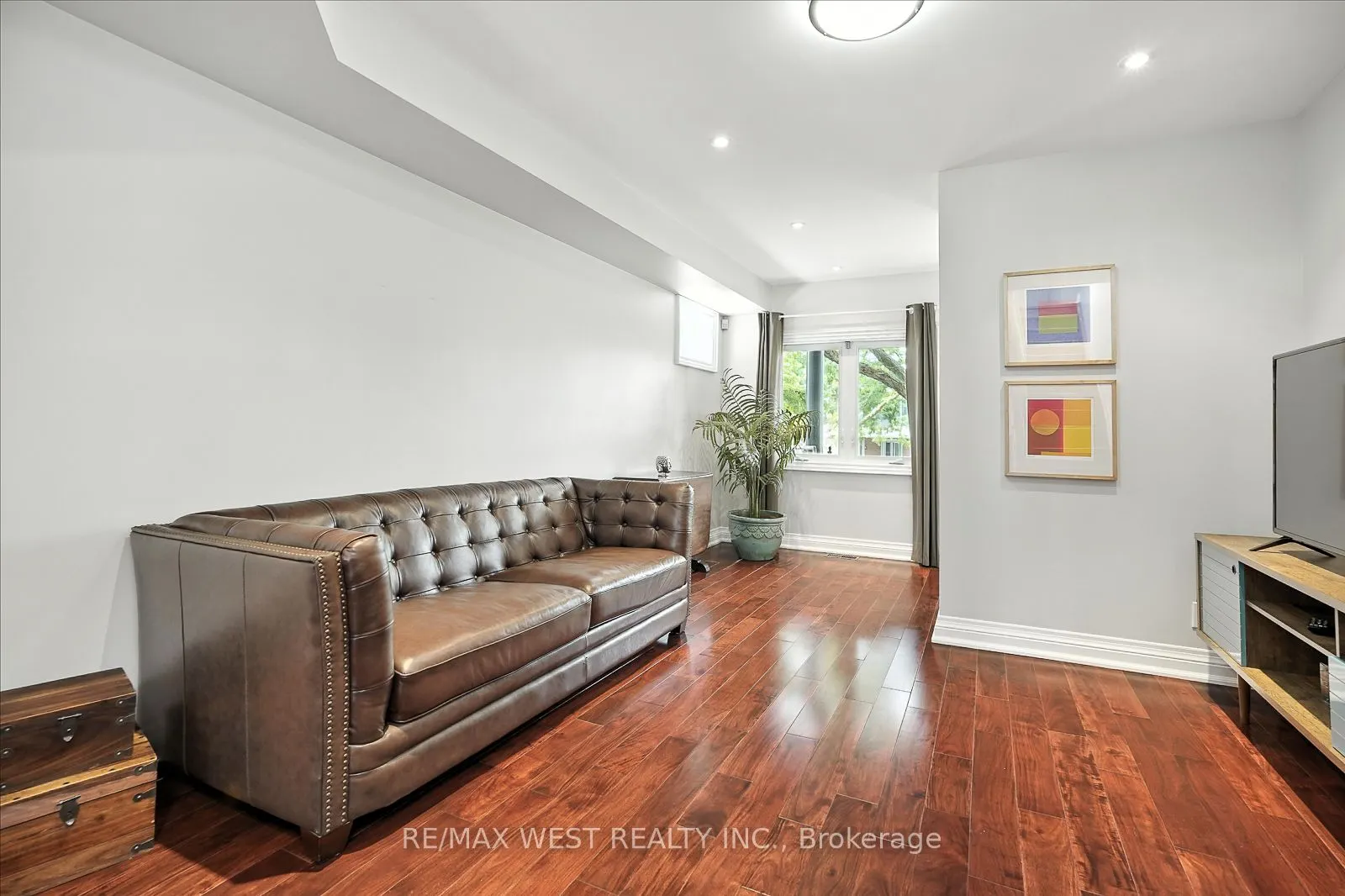 165 Caledonia Road