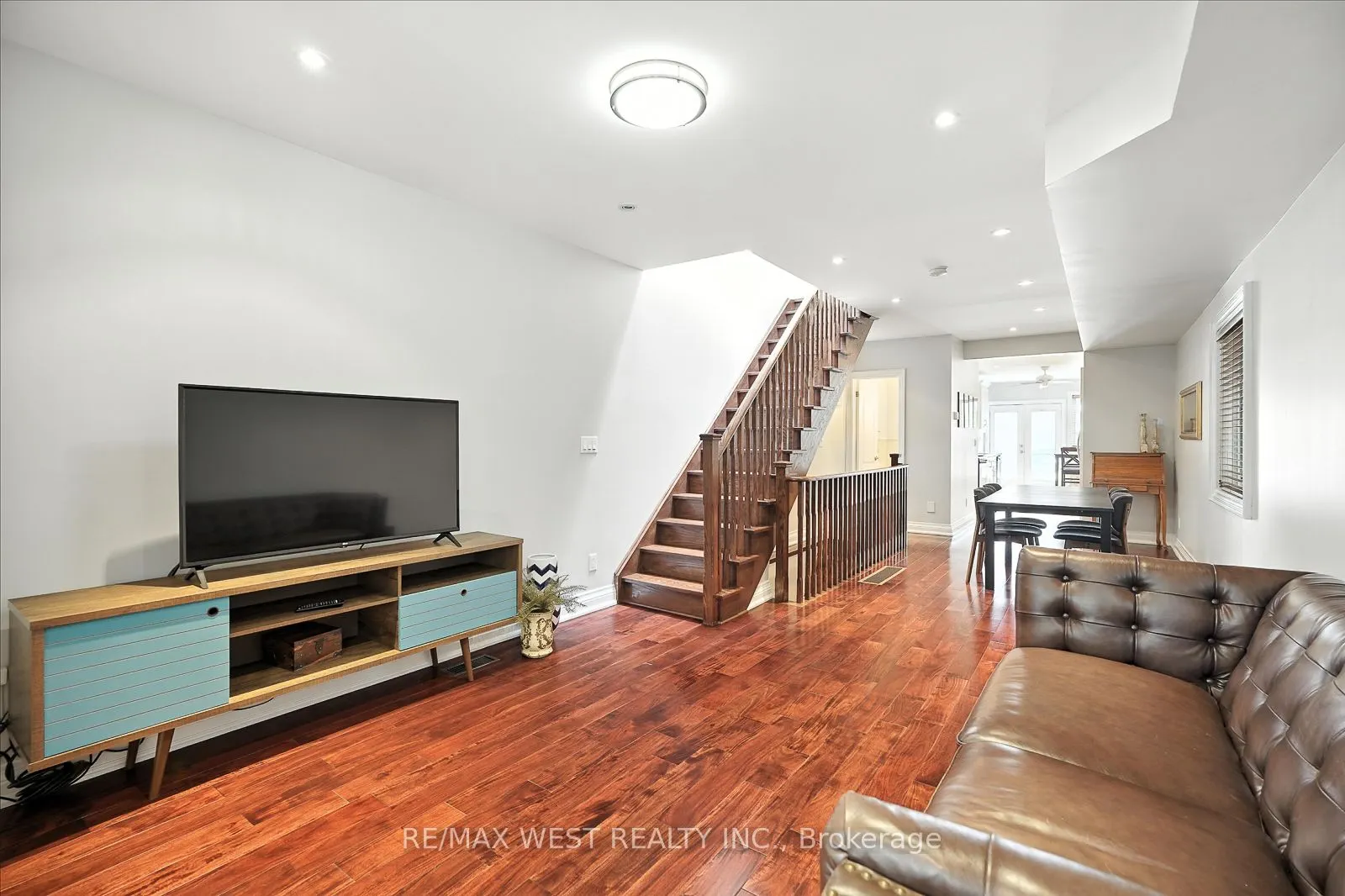 165 Caledonia Road