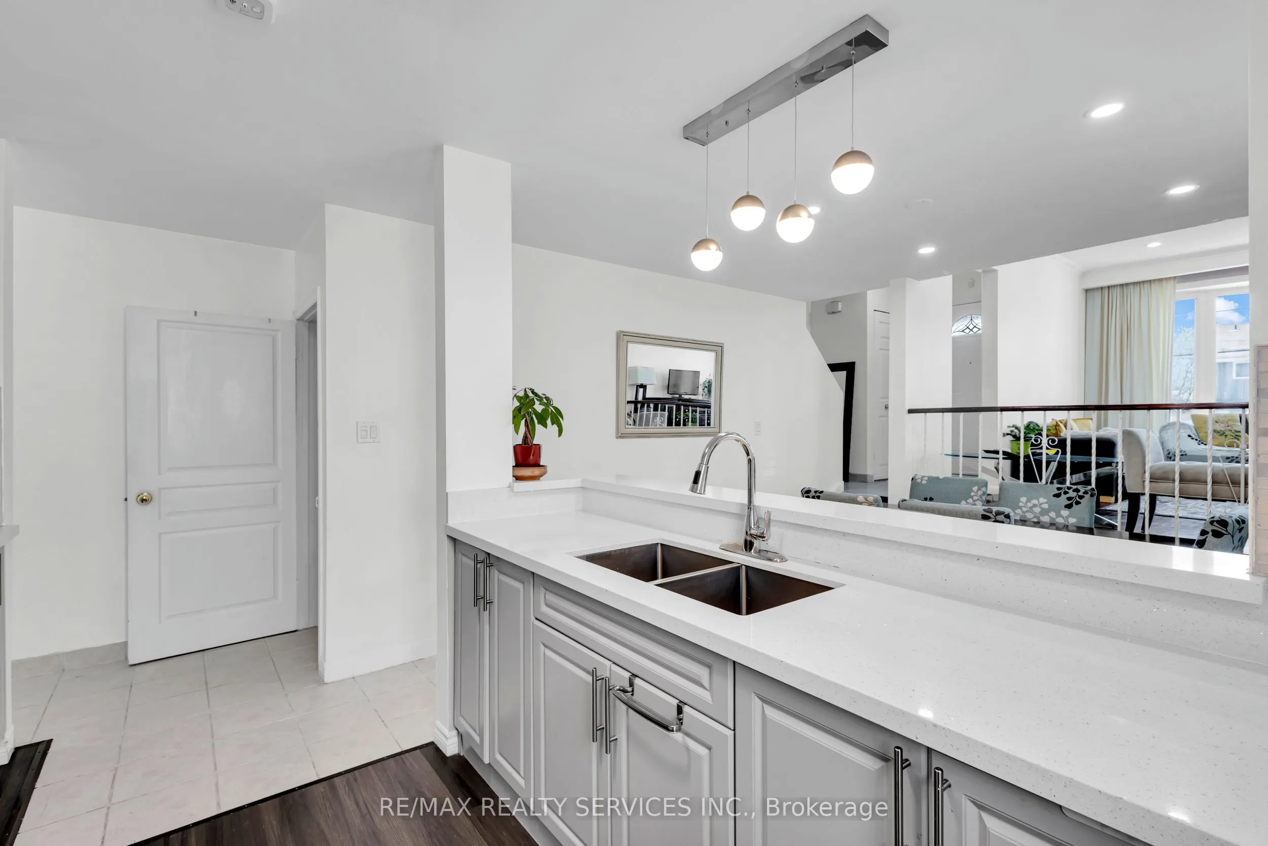 67 Northover Street