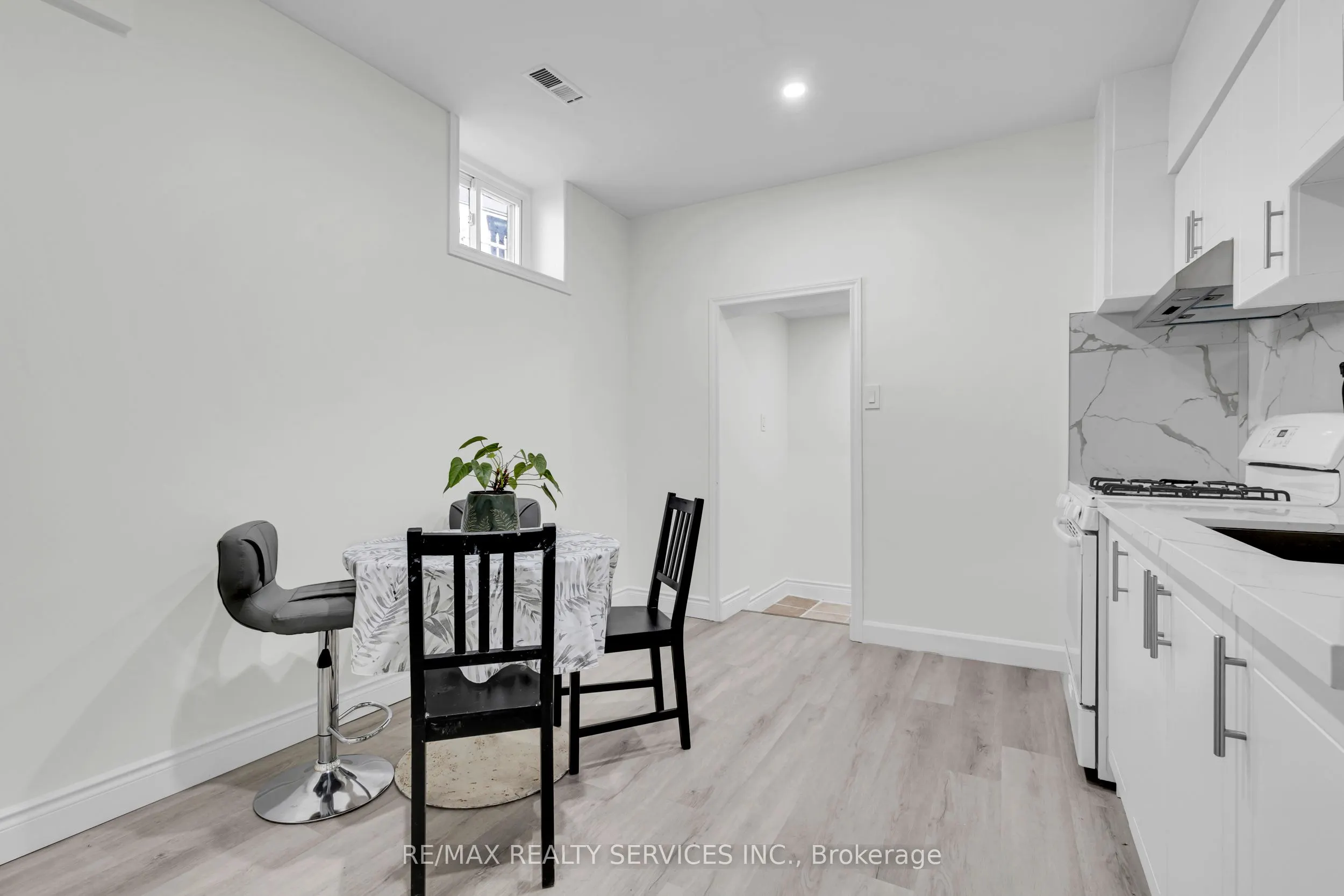 67 Northover Street