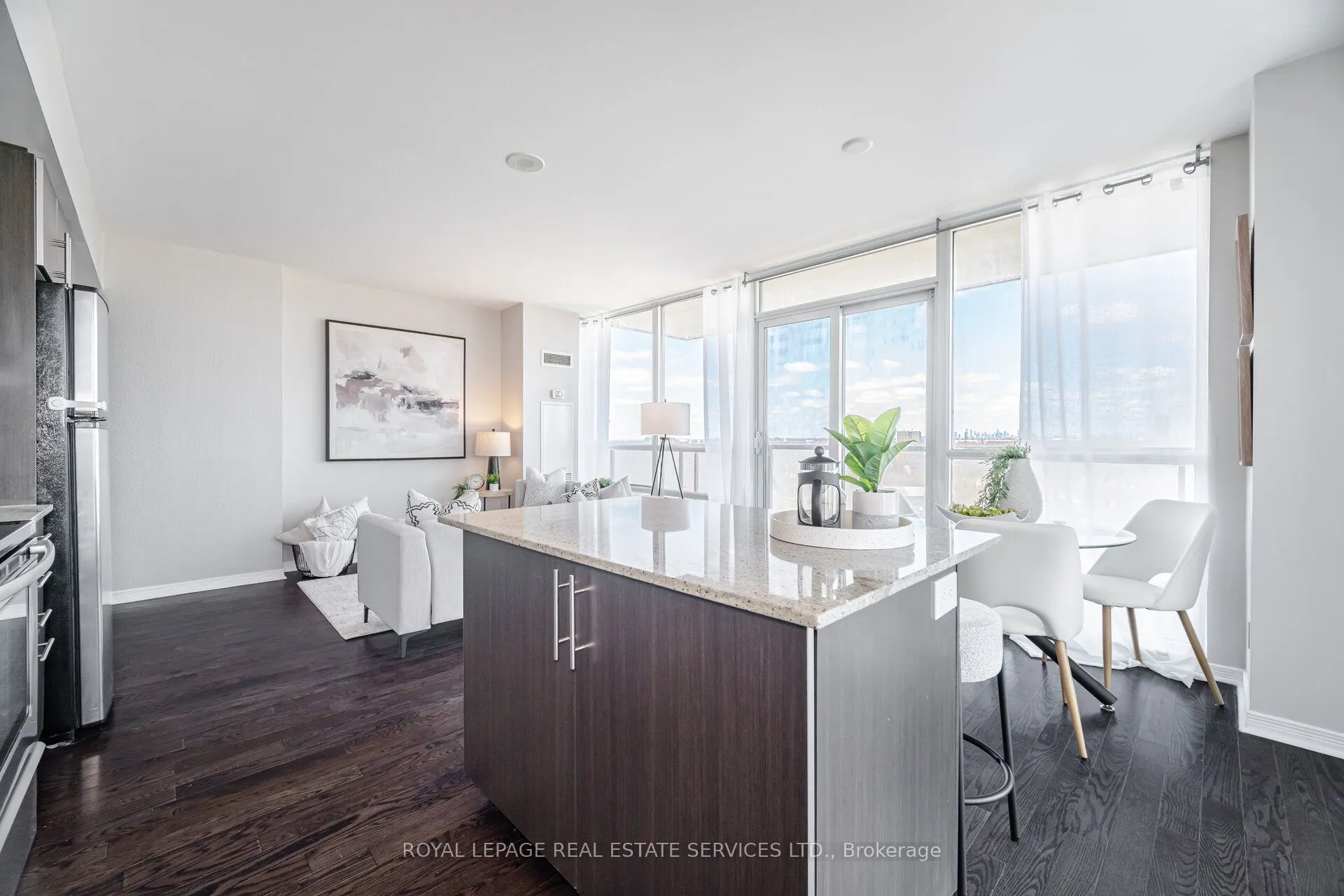 15 Legion Road, #1404