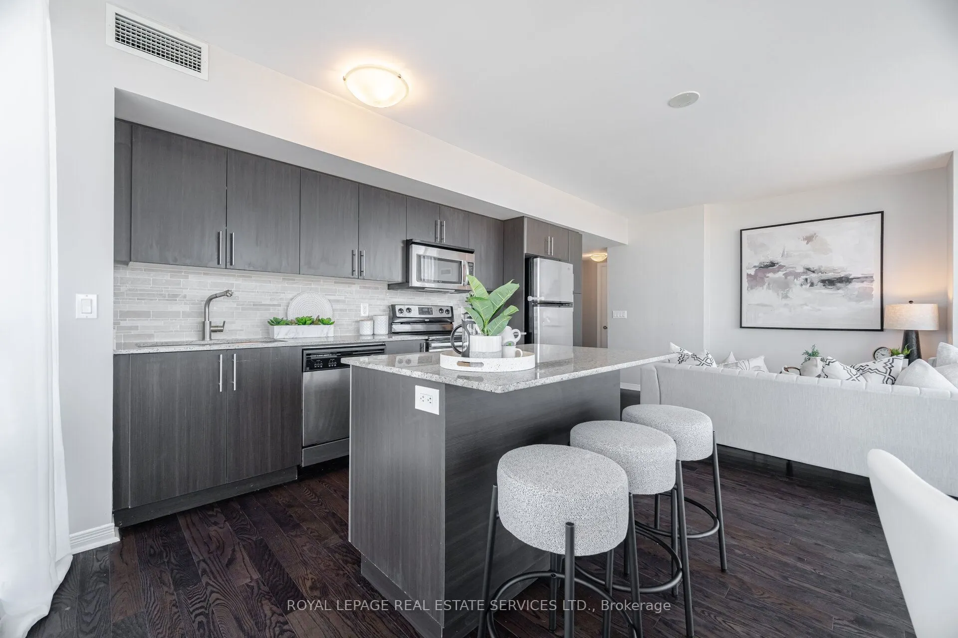 15 Legion Road, #1404