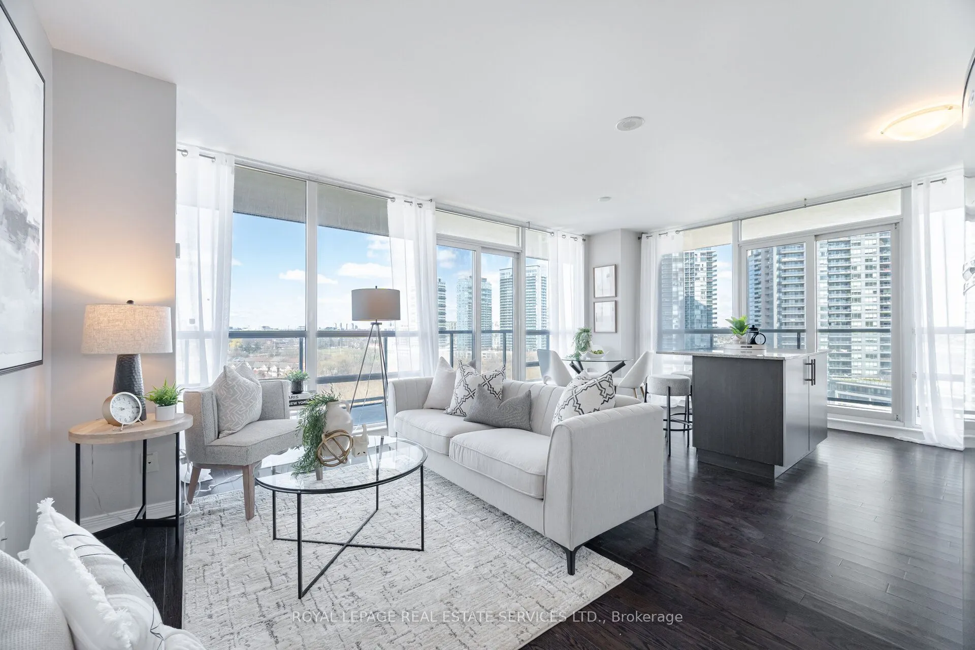 15 Legion Road, #1404
