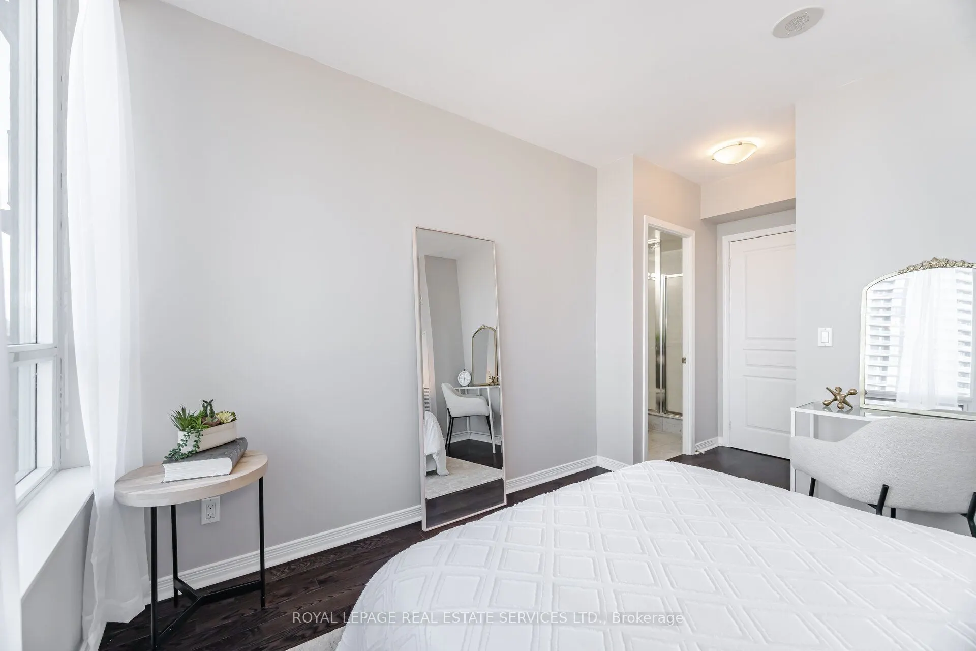 15 Legion Road, #1404