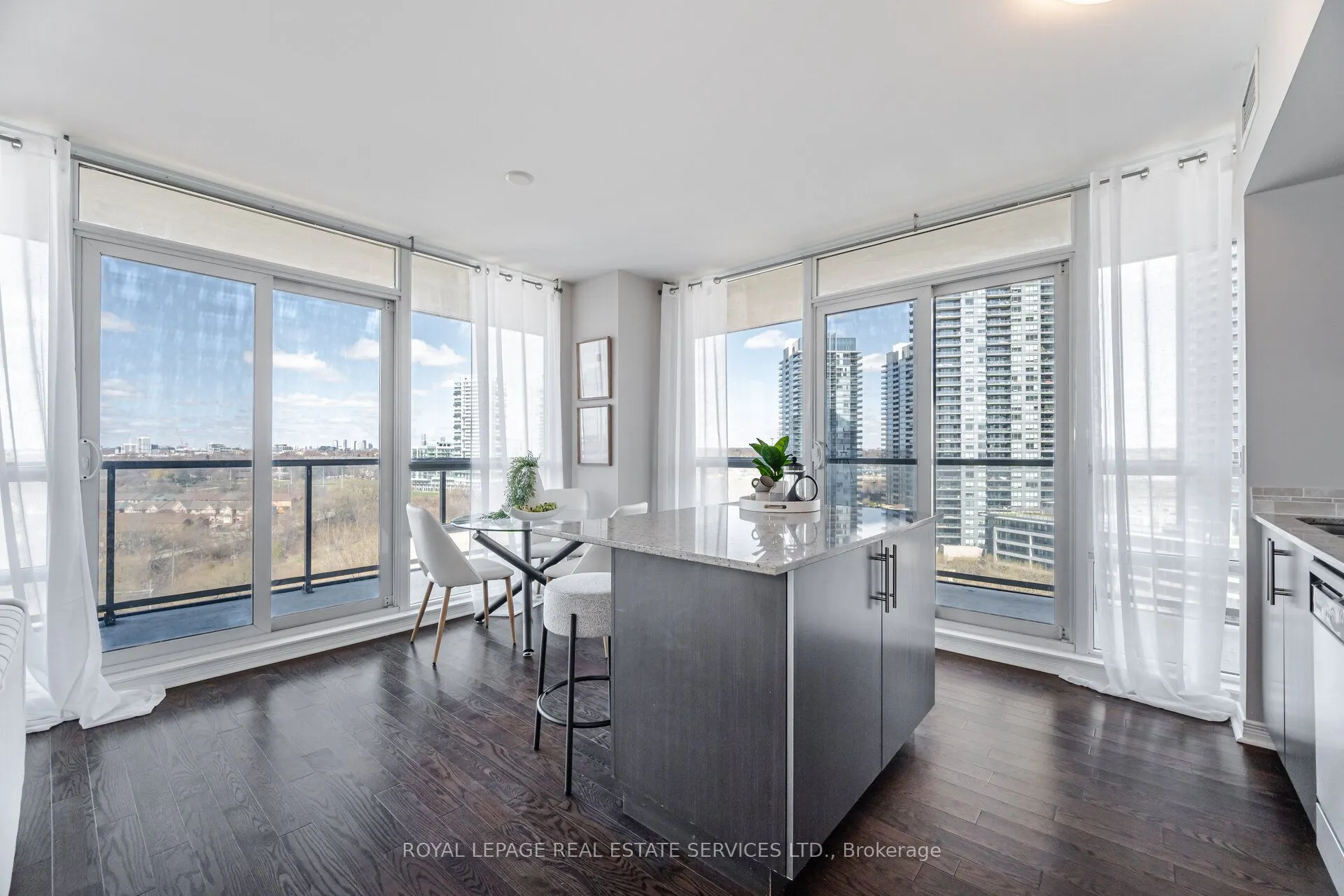 15 Legion Road, #1404