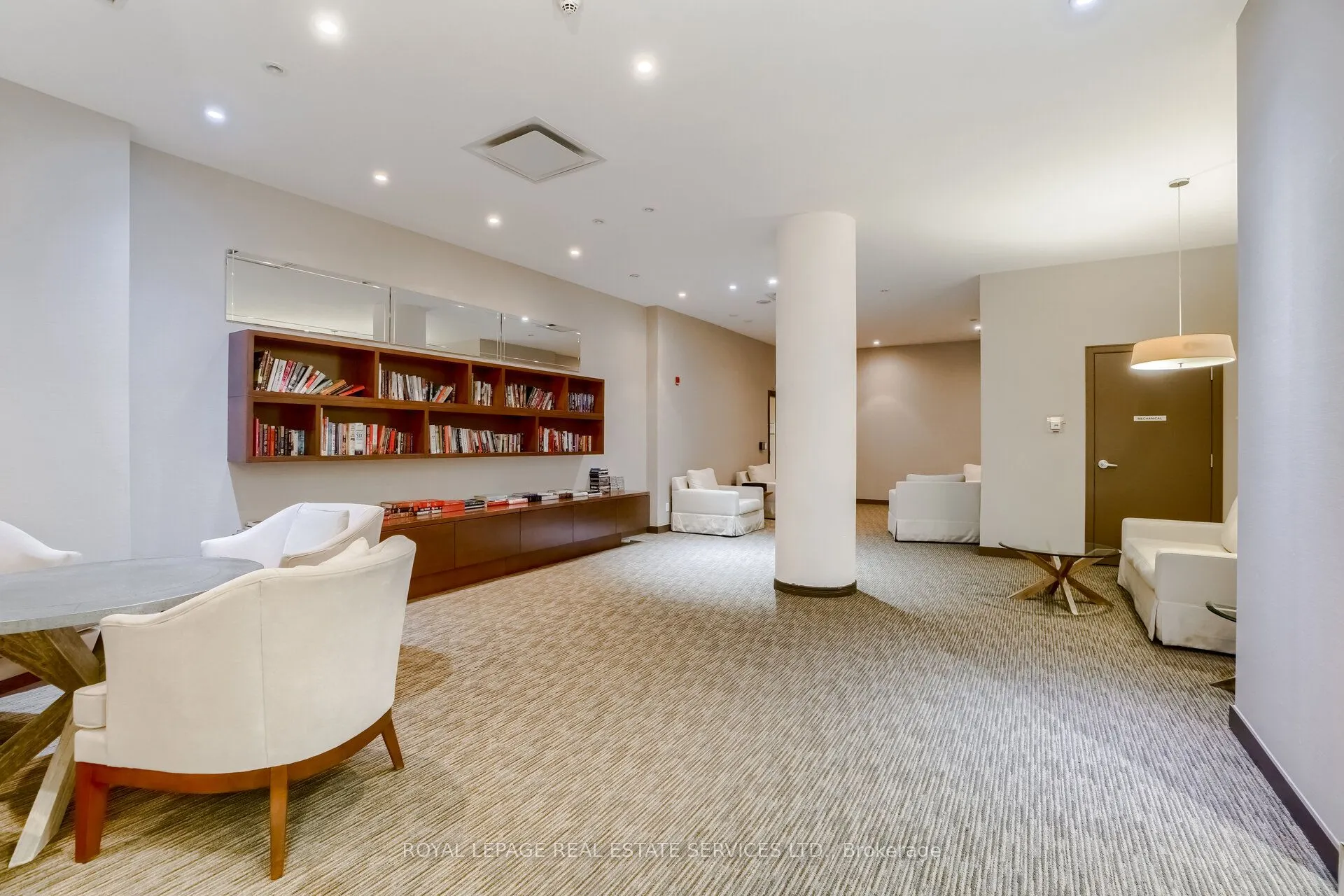15 Legion Road, #1404