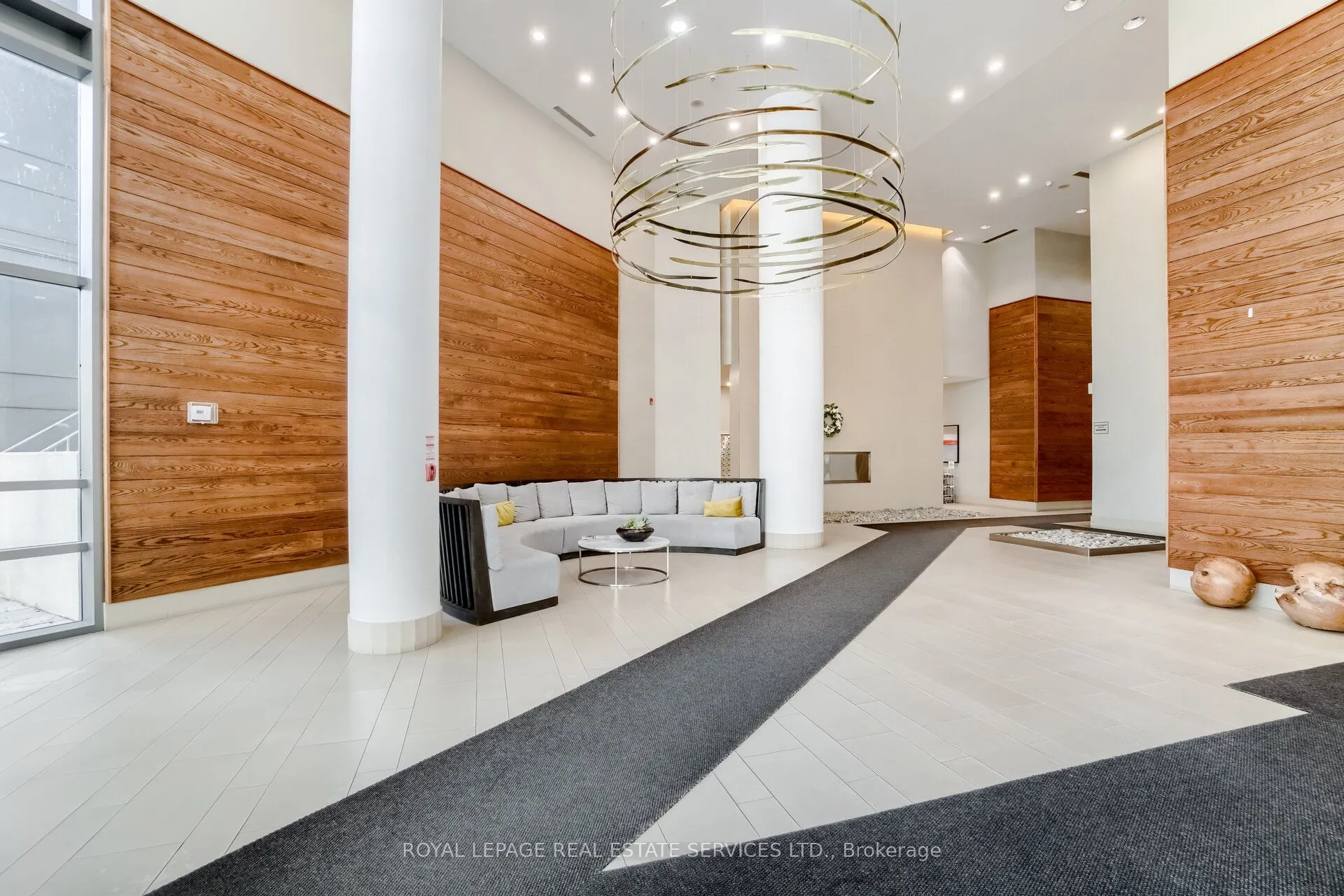15 Legion Road, #1404
