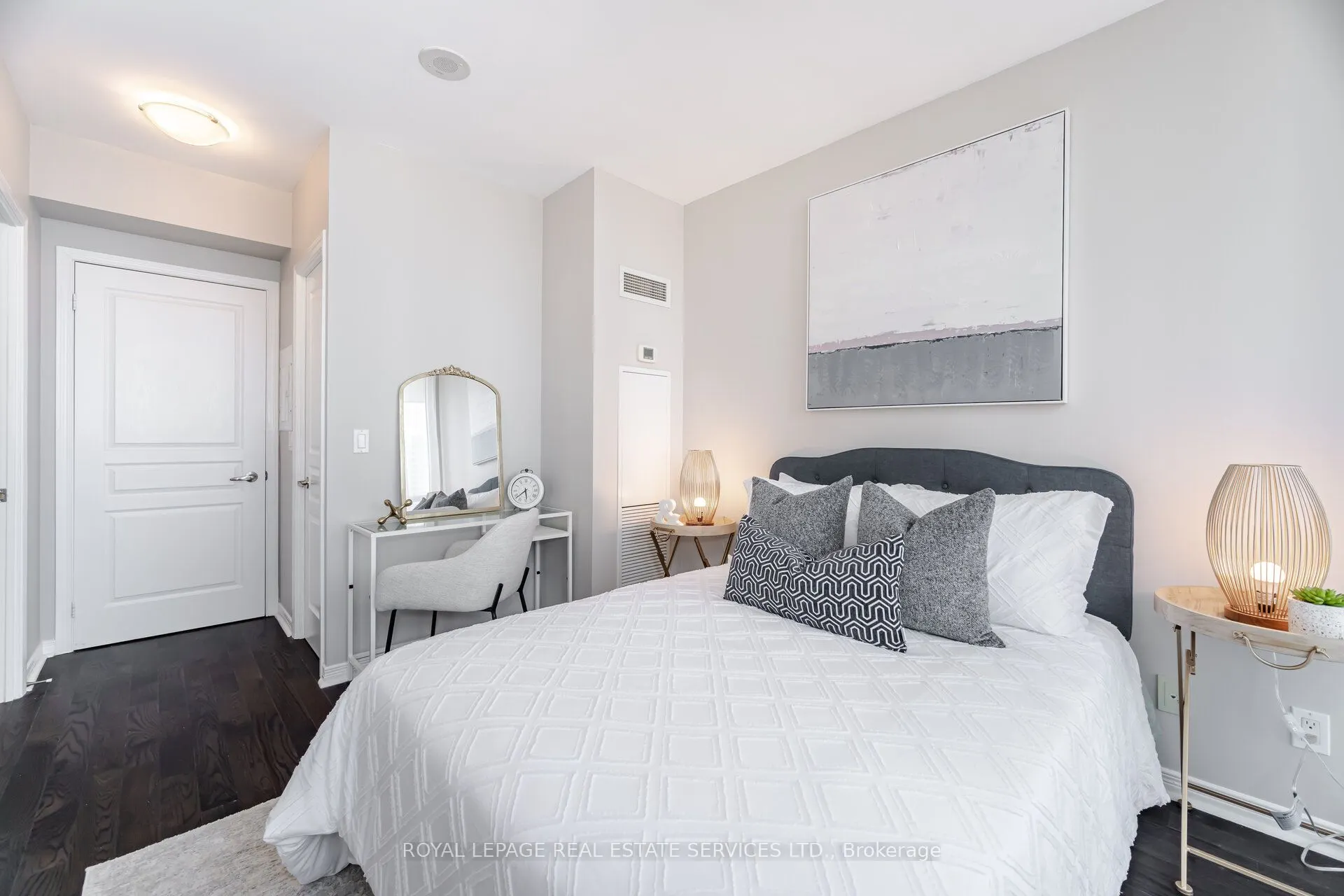 15 Legion Road, #1404