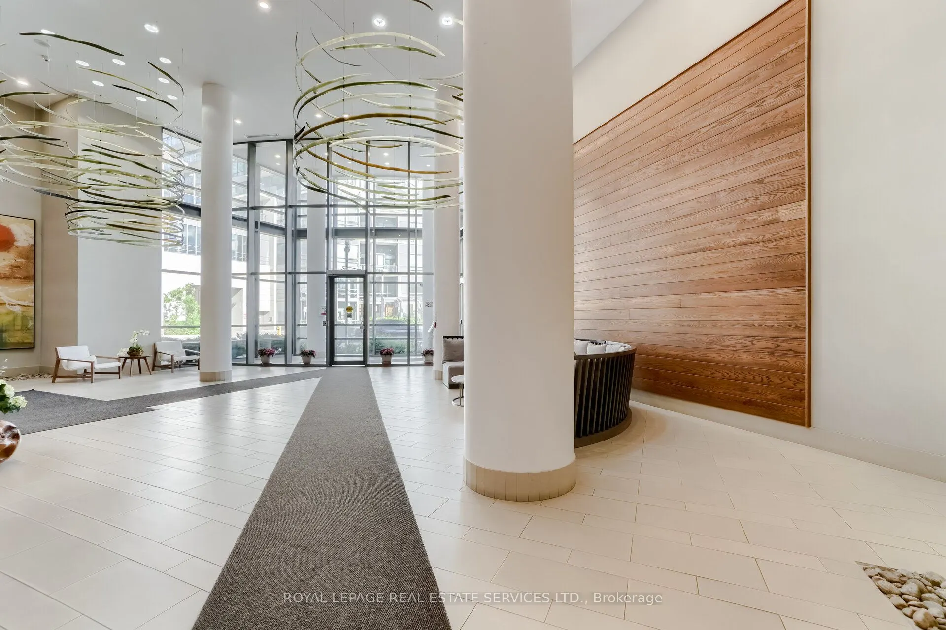 15 Legion Road, #1404