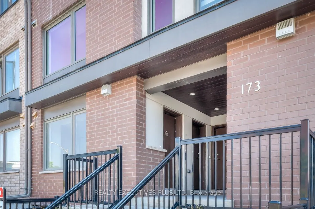 173 William Duncan Road, #2