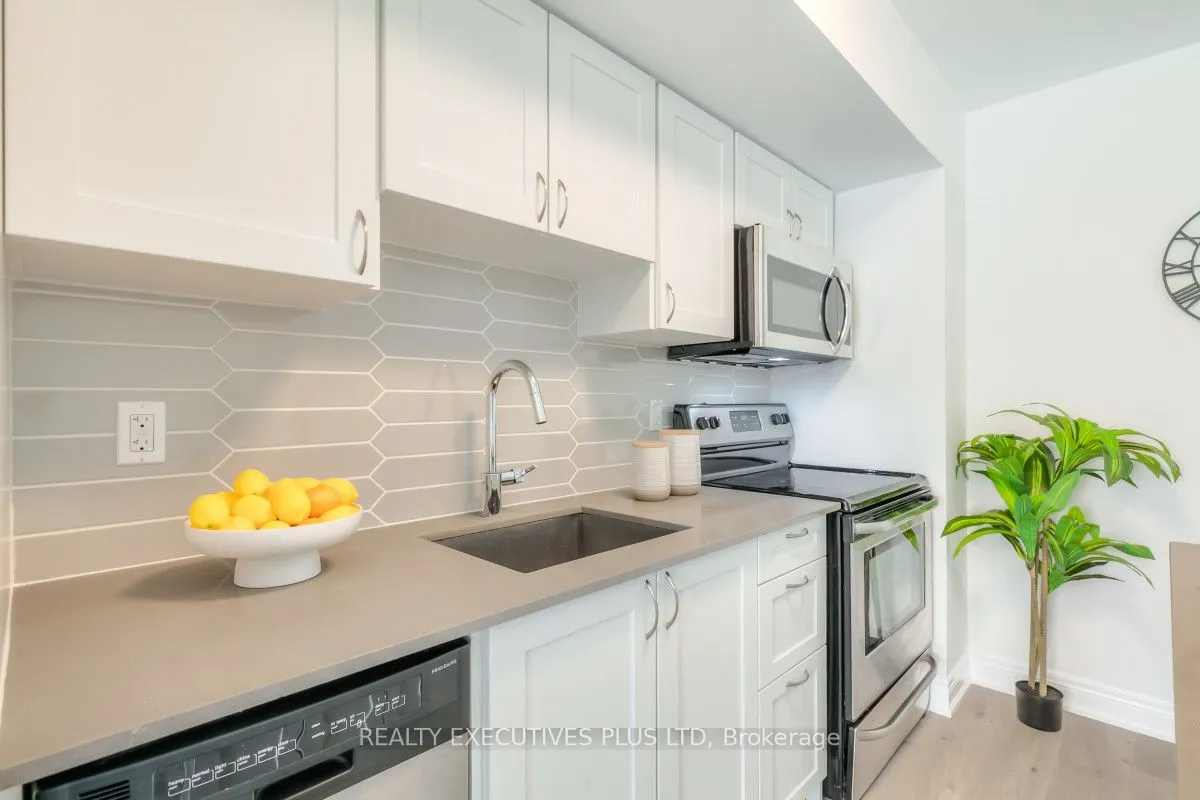 173 William Duncan Road, #2