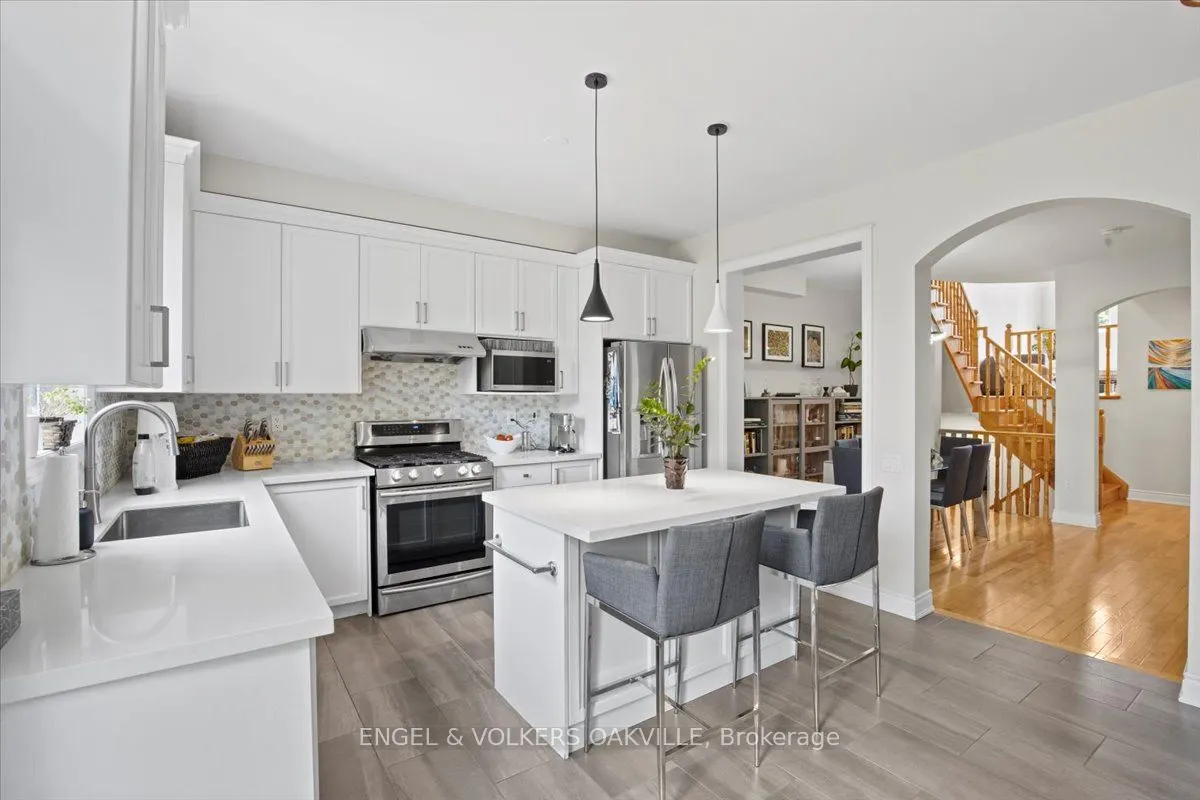 135 Tawny Crescent