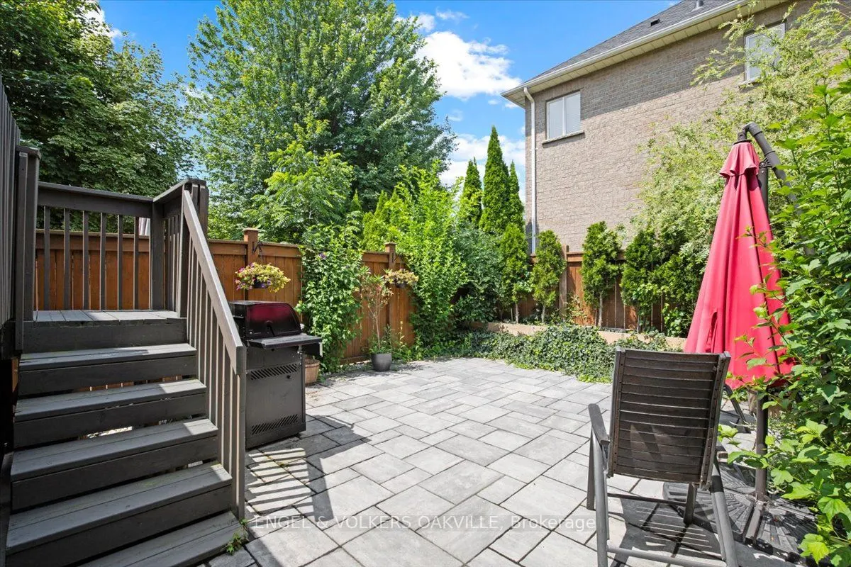 135 Tawny Crescent