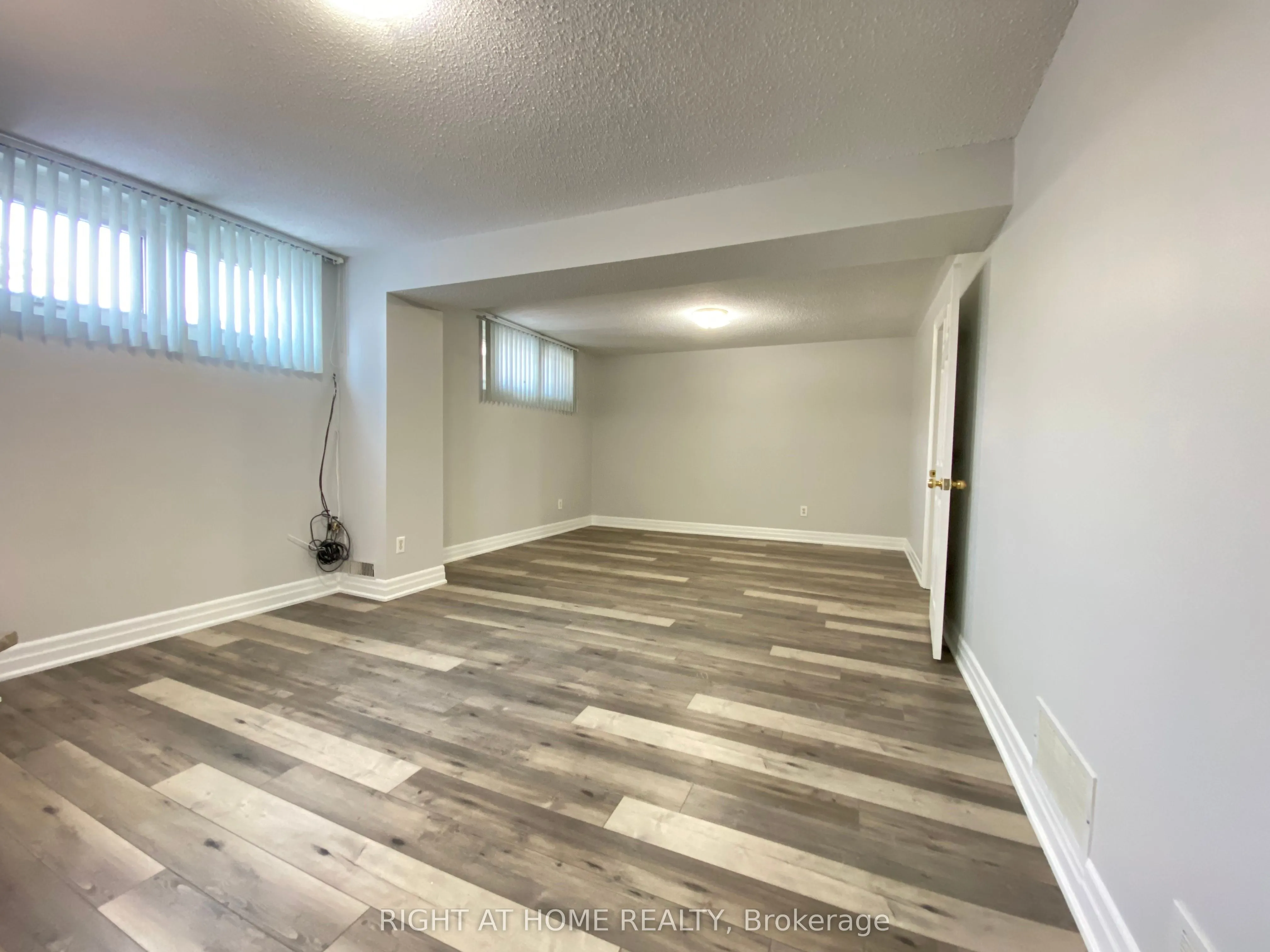 1157 Meander Court, #Lower