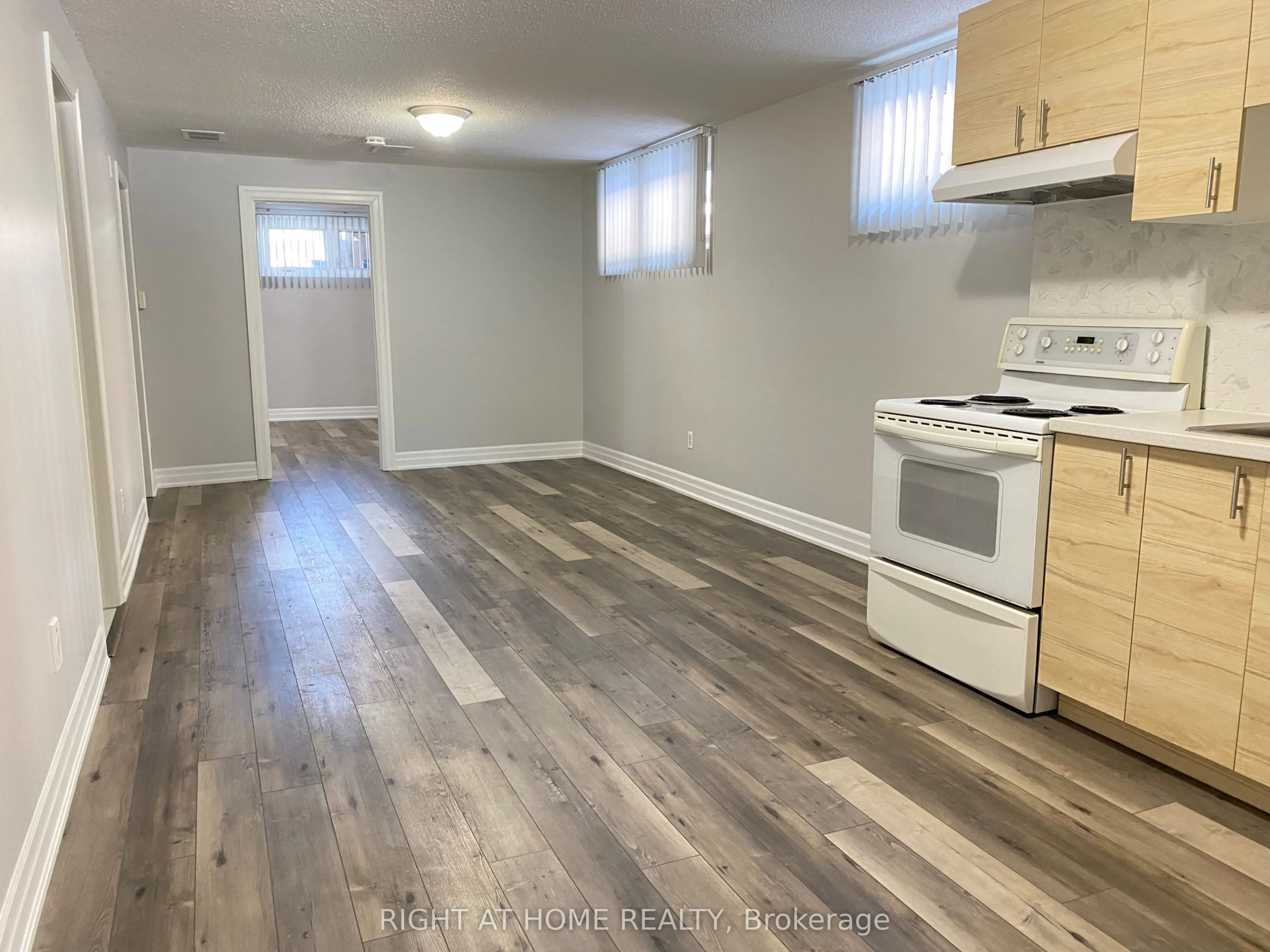 1157 Meander Court, #Lower