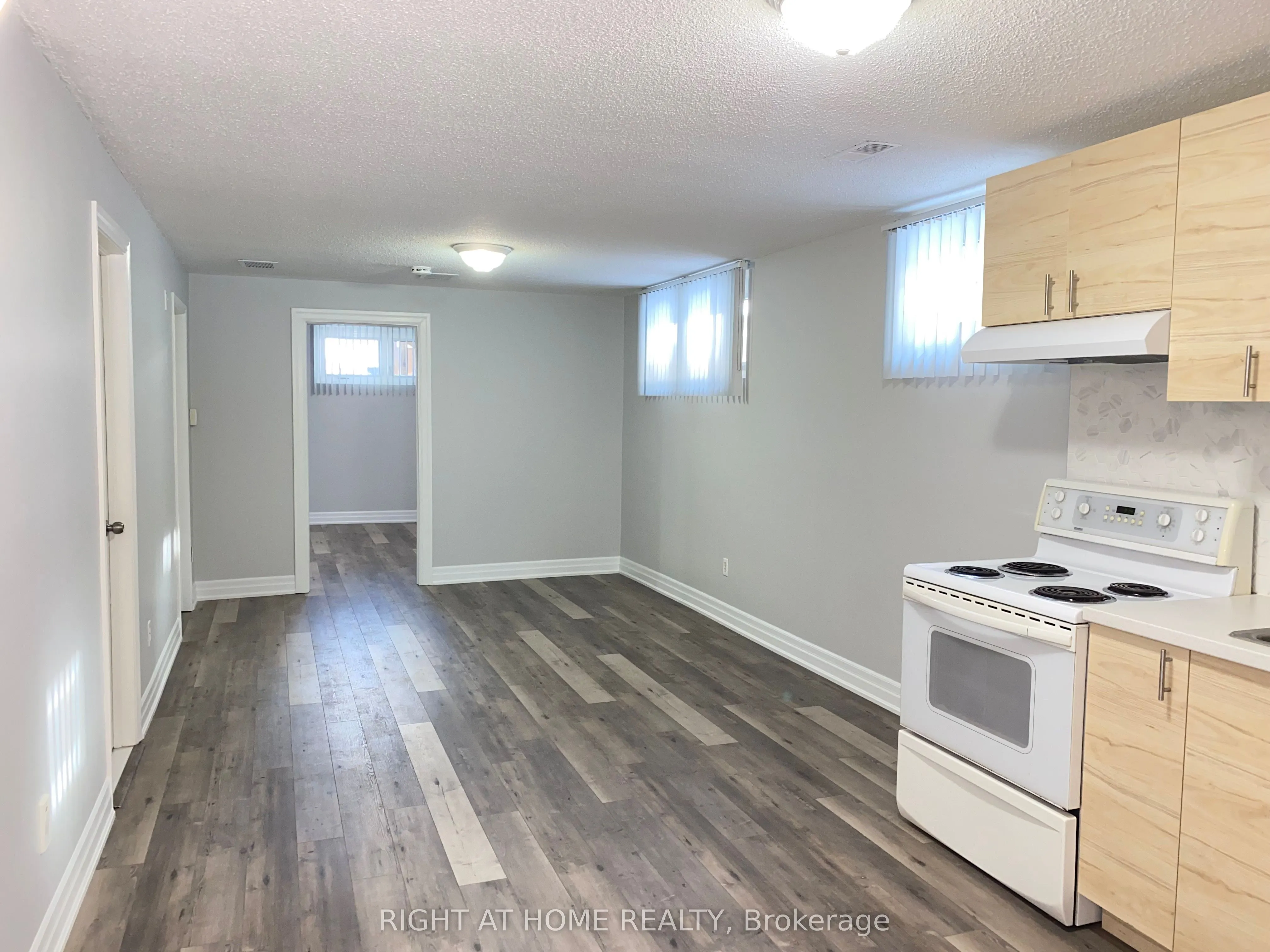 1157 Meander Court, #Lower