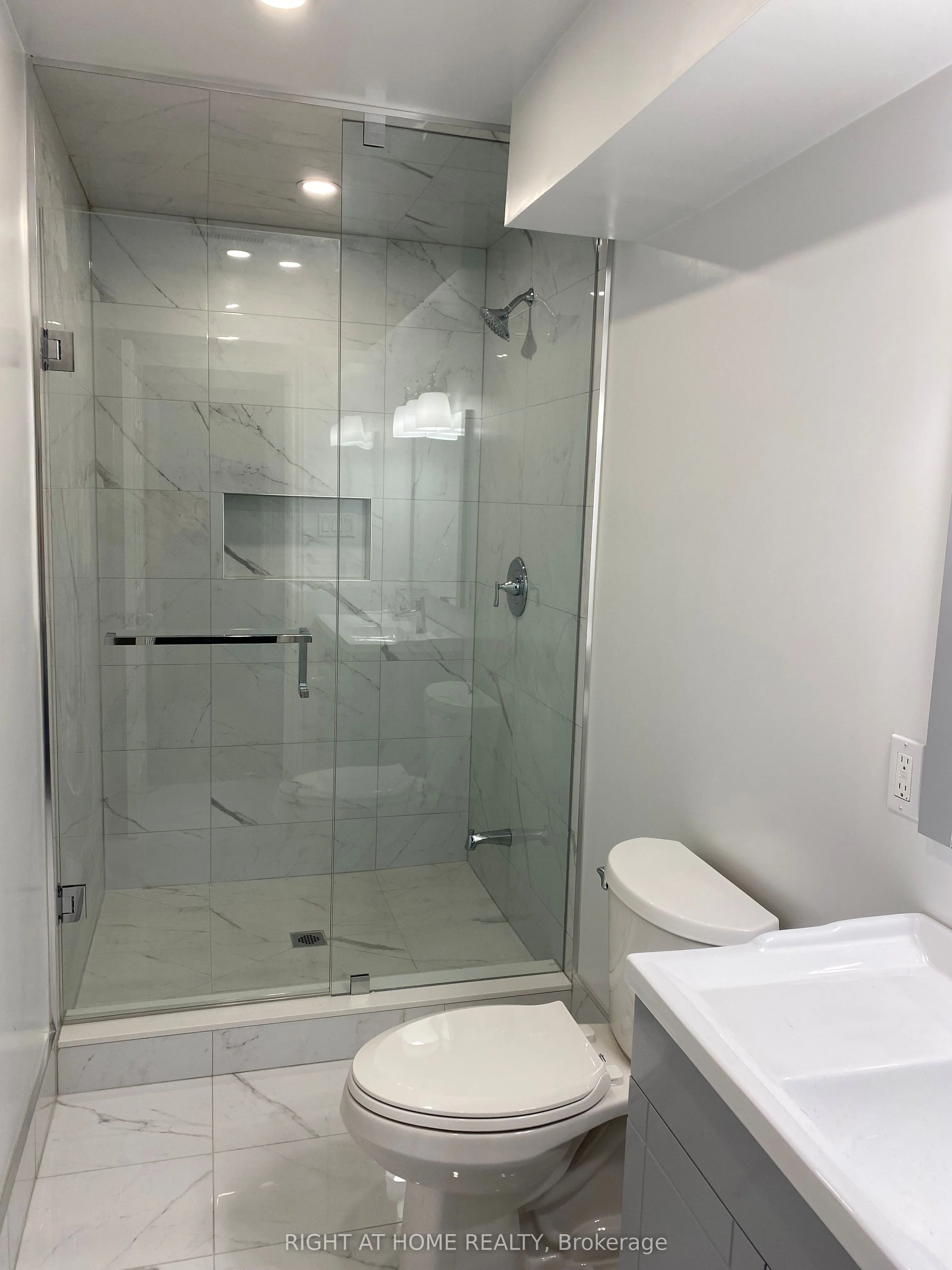 1157 Meander Court, #Lower