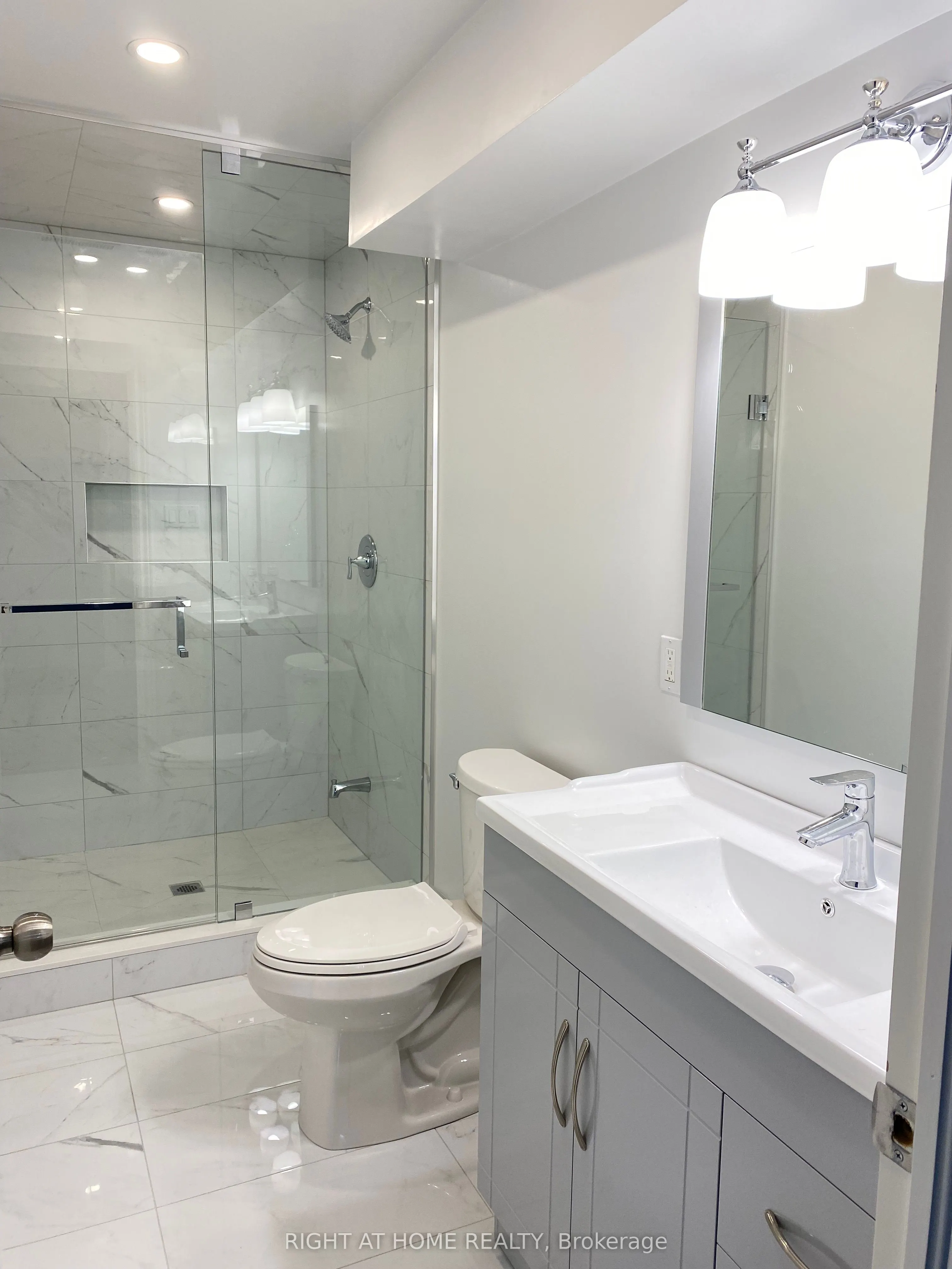 1157 Meander Court, #Lower