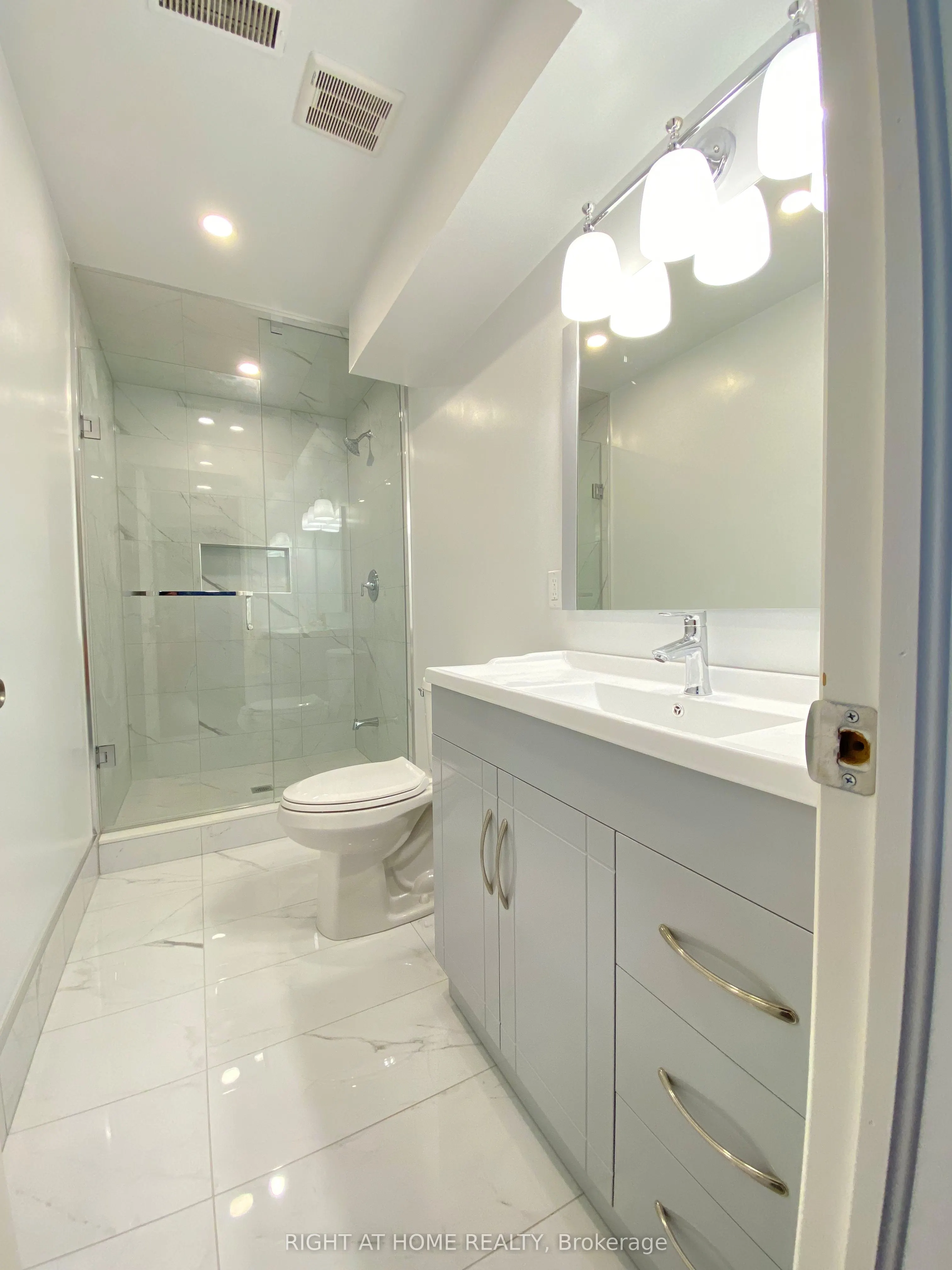 1157 Meander Court, #Lower