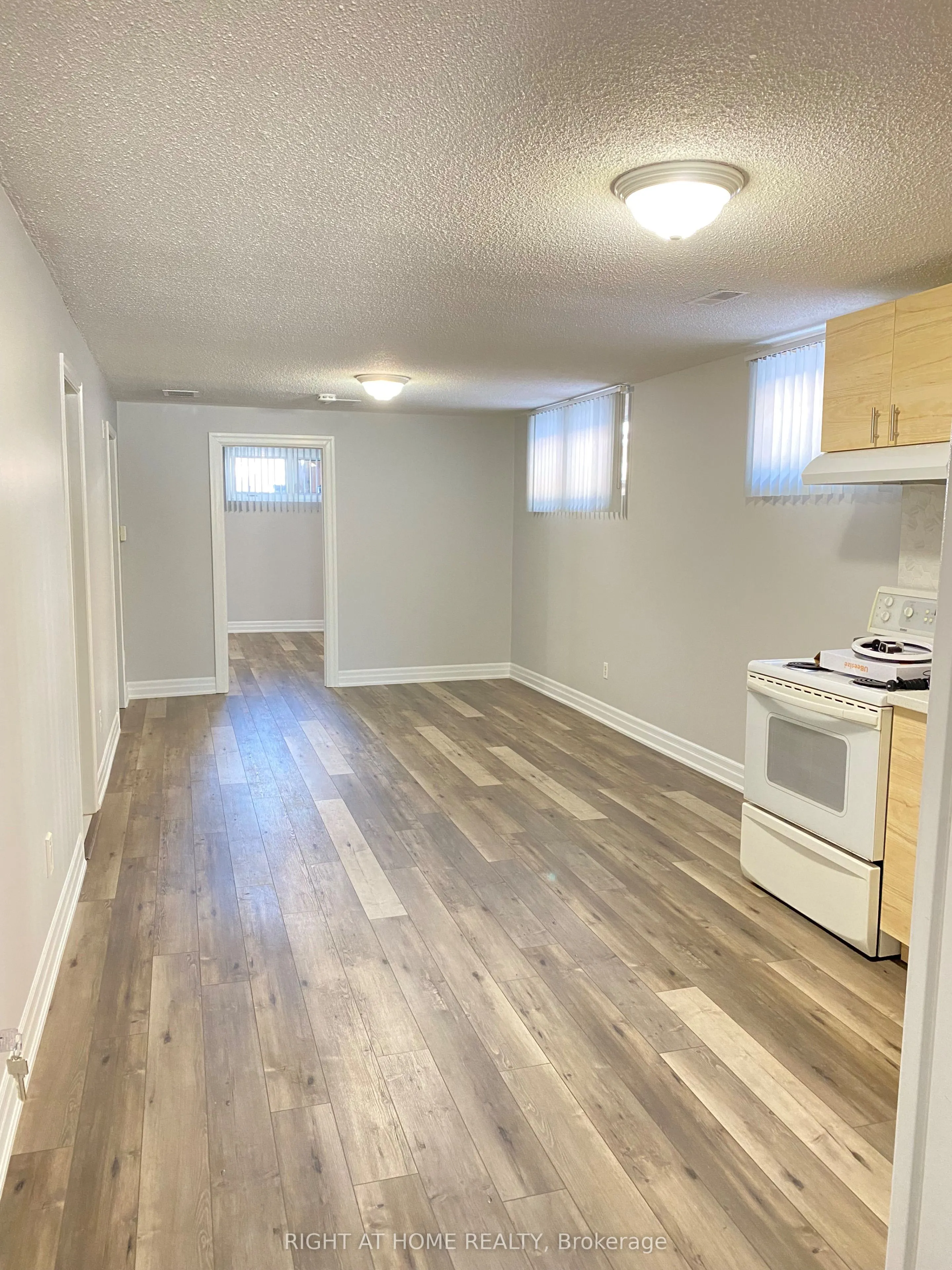 1157 Meander Court, #Lower