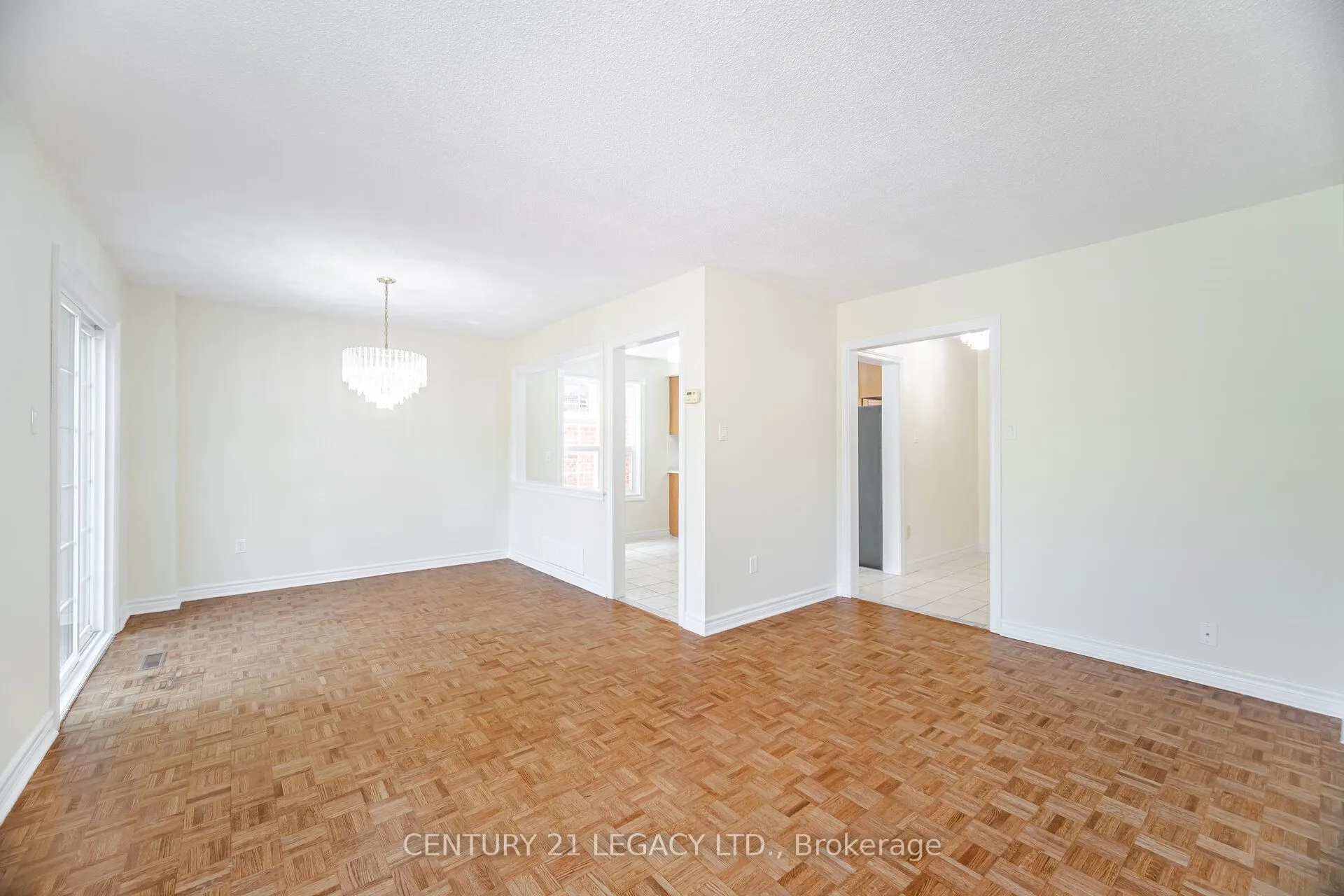 3182 Bracknell Crescent