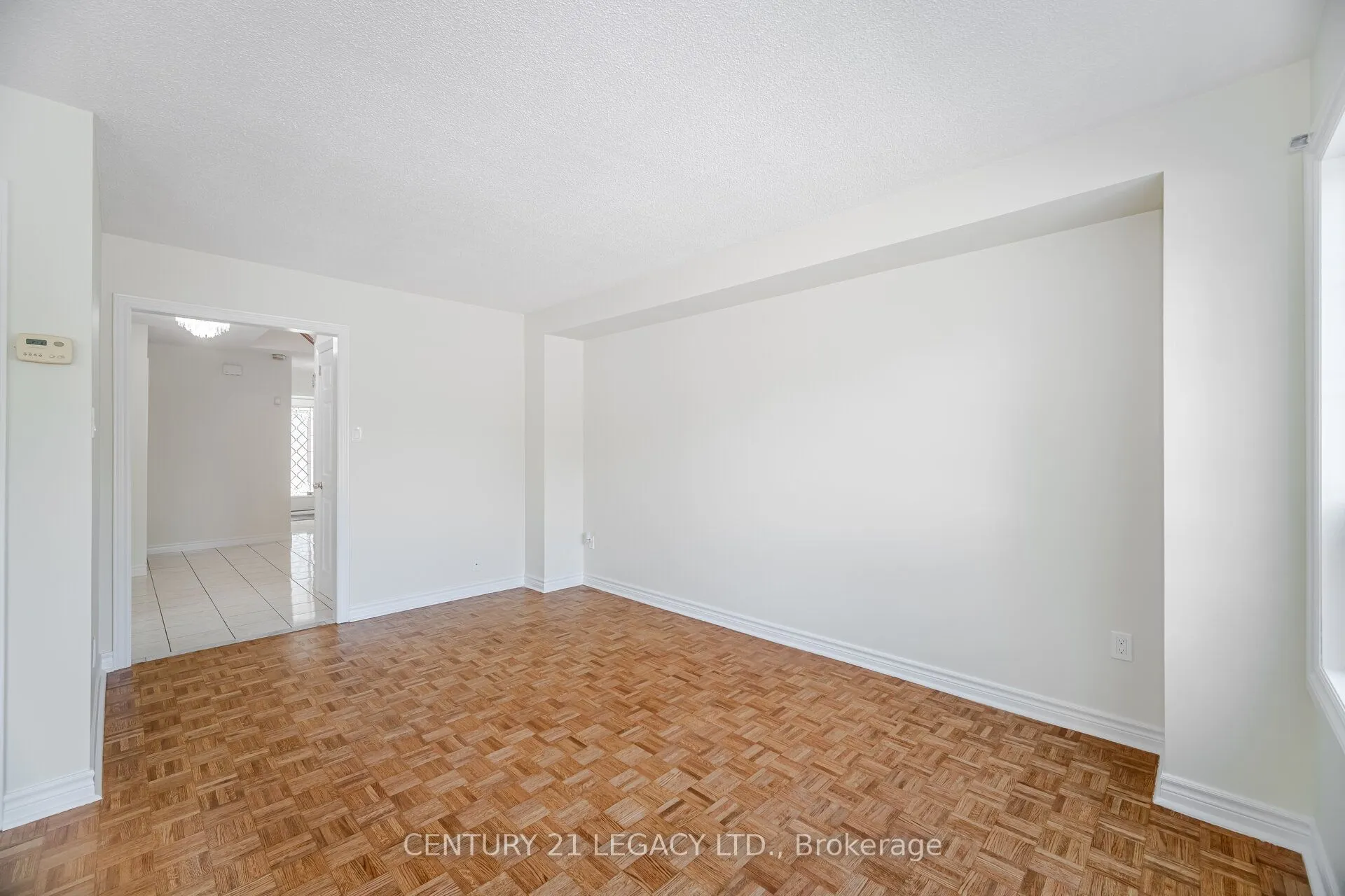 3182 Bracknell Crescent