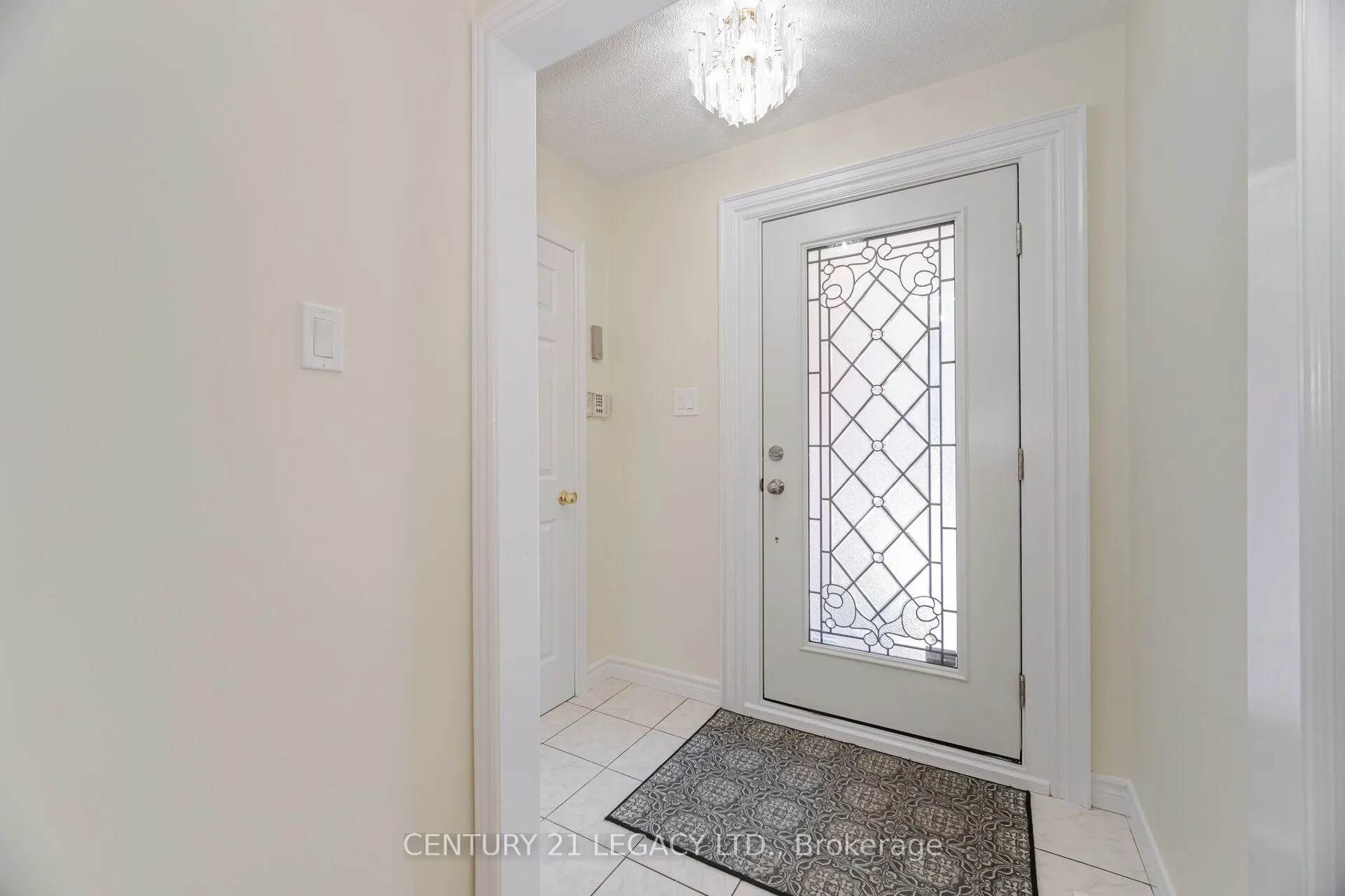 3182 Bracknell Crescent