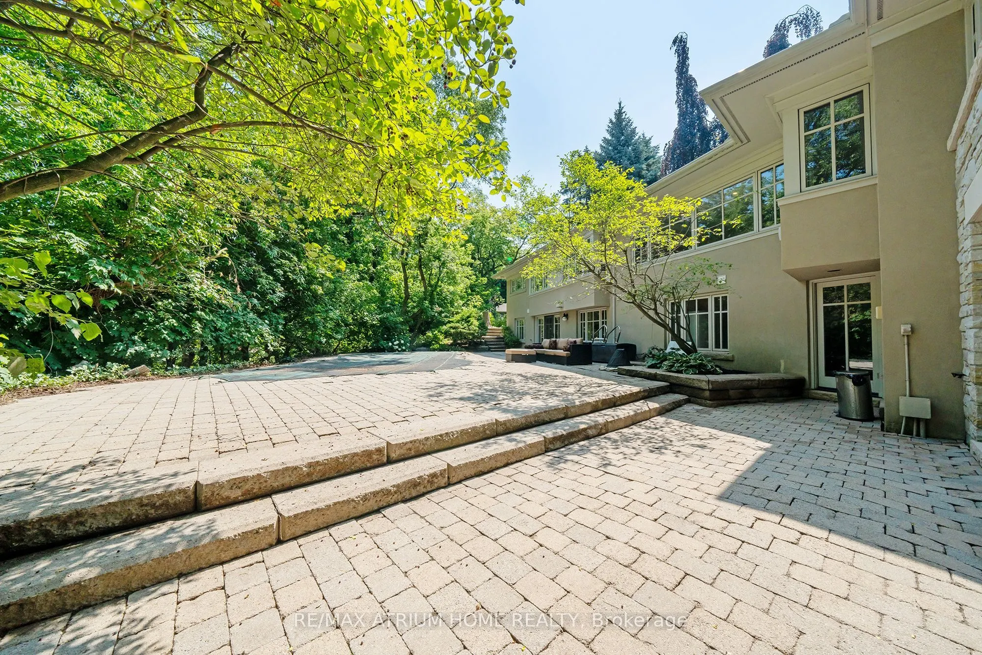 223 Trelawn Avenue