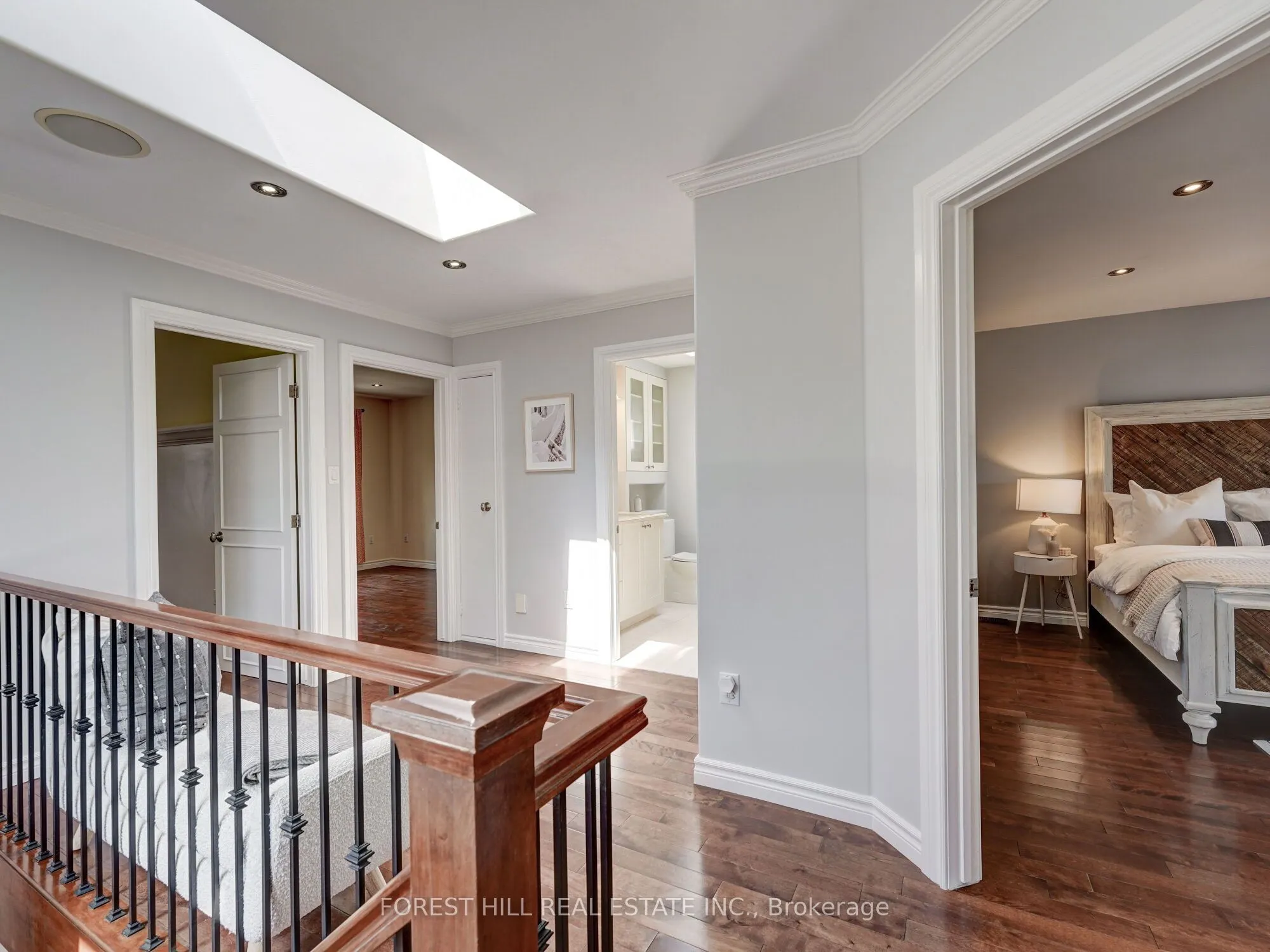 33 Rothsay Avenue E