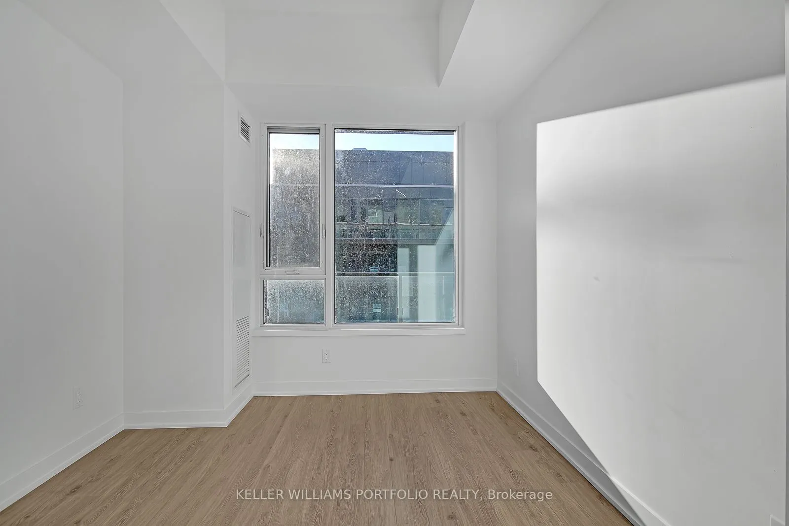 1926 Lake Shore Boulevard W, #4210