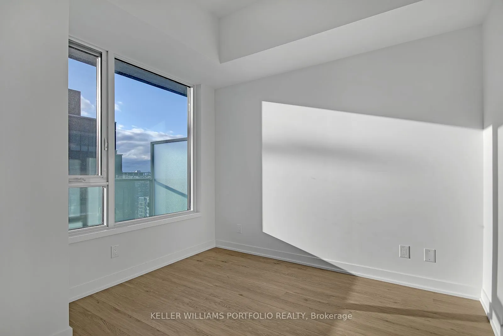 1926 Lake Shore Boulevard W, #4210