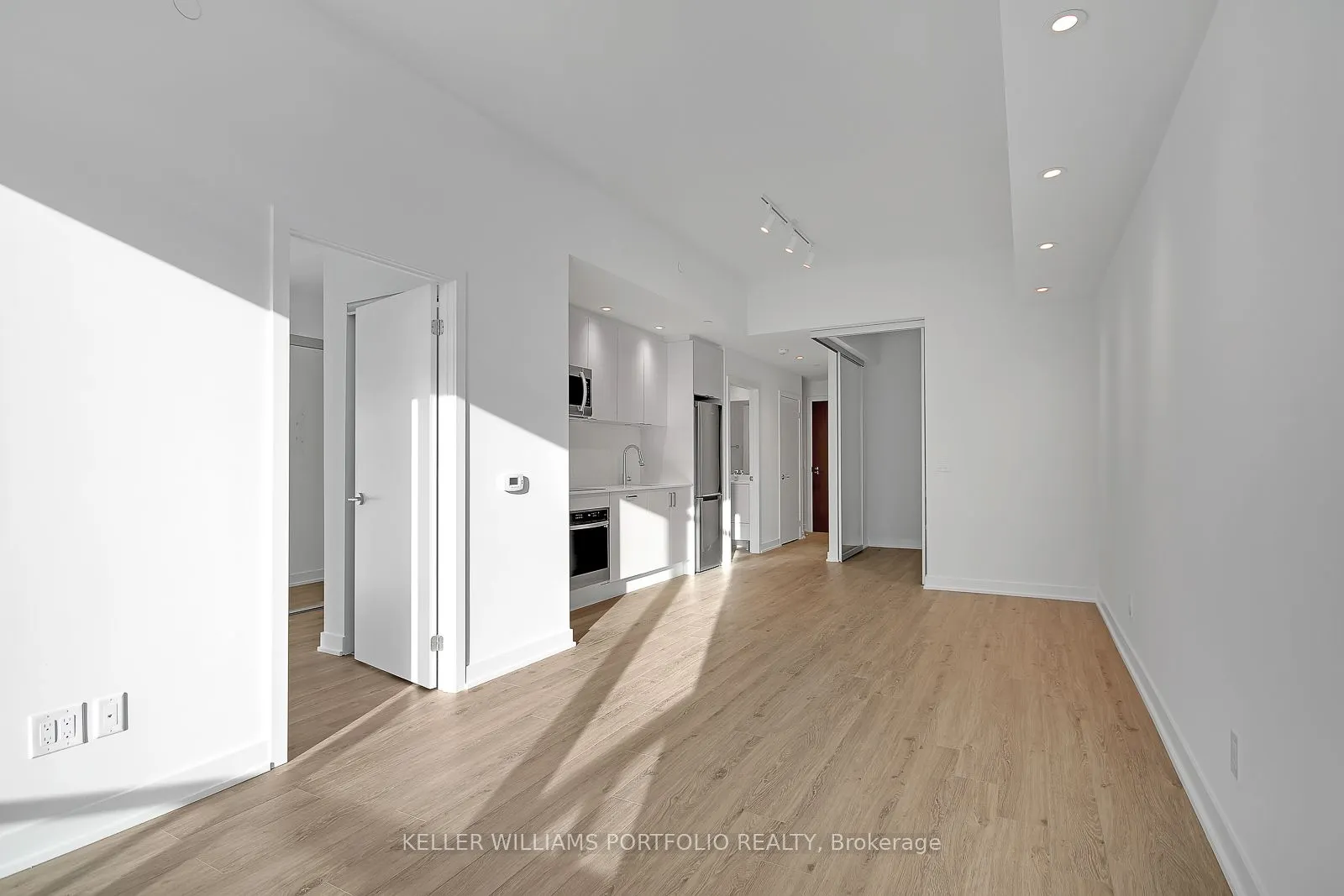 1926 Lake Shore Boulevard W, #4210