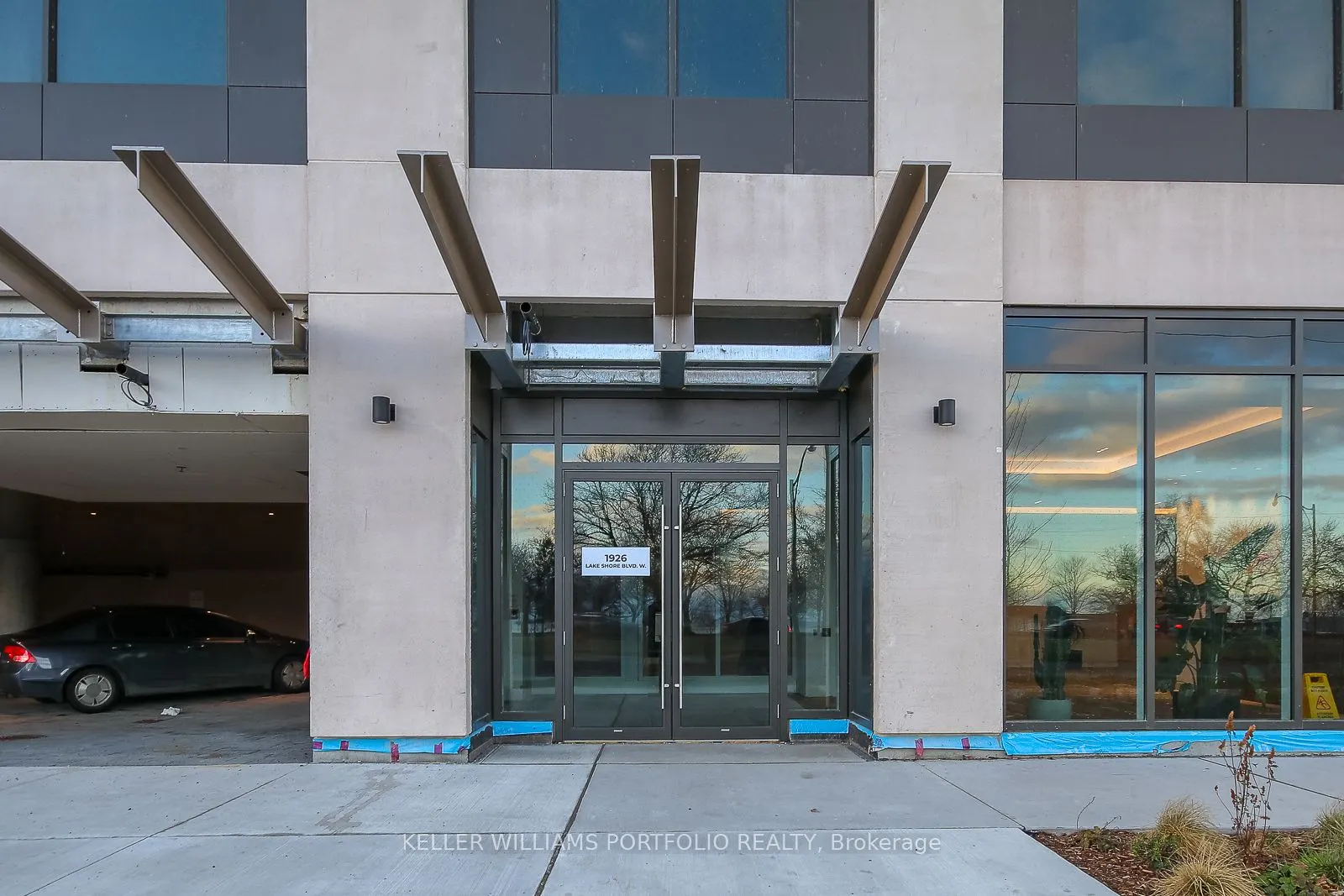 1926 Lake Shore Boulevard W, #4210