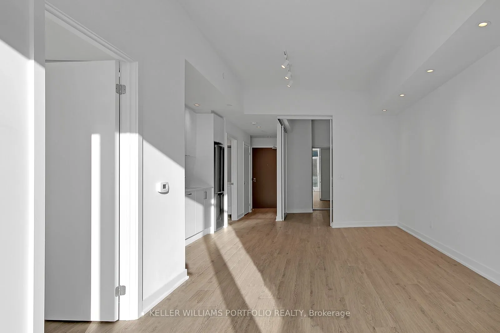 1926 Lake Shore Boulevard W, #4210
