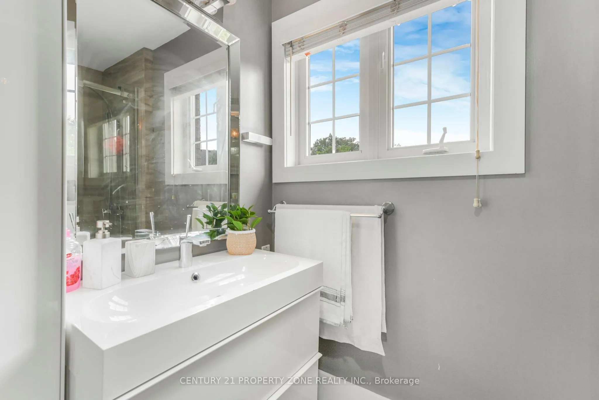 470 Faith Drive, #95