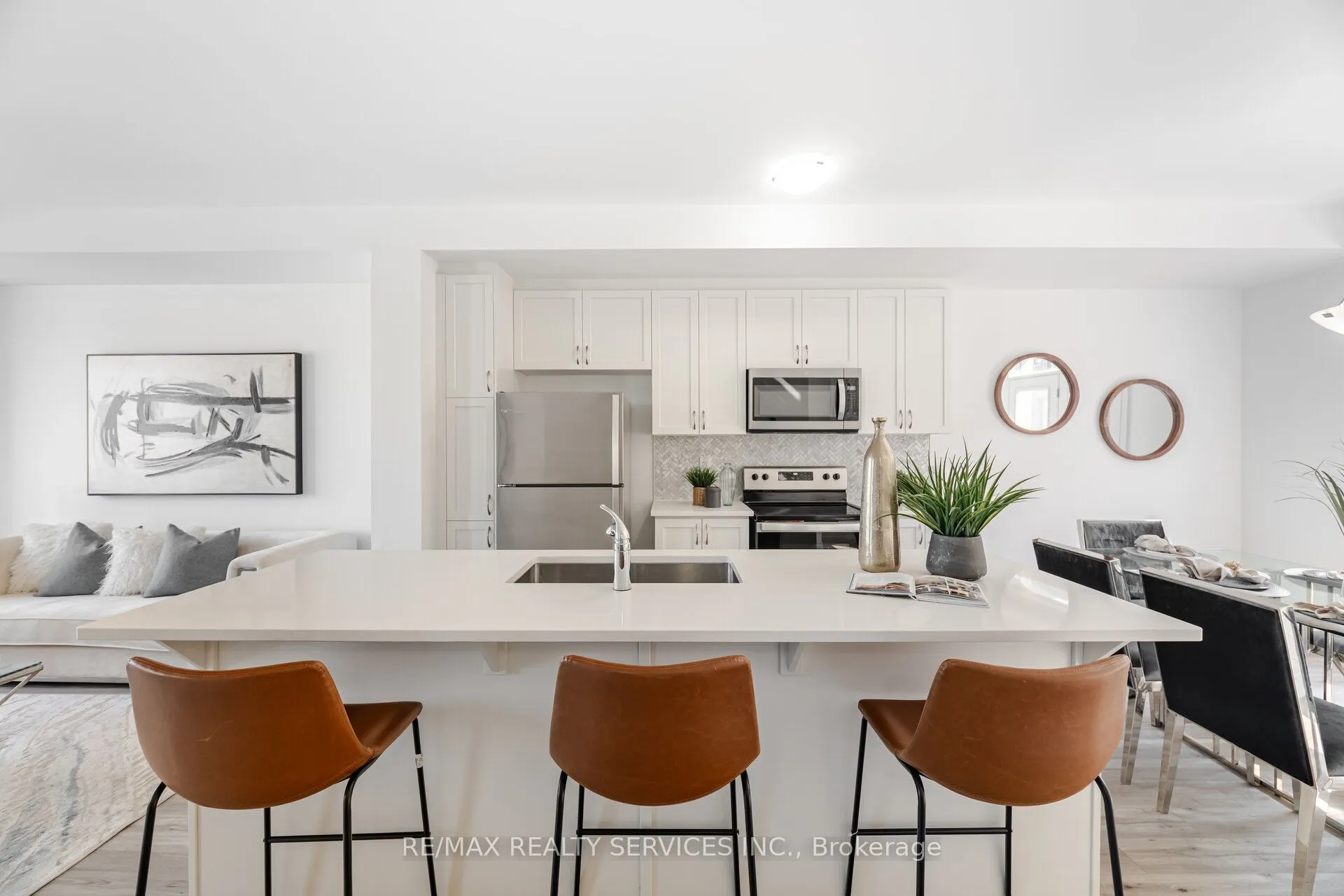 5184 Viola Desmond Drive